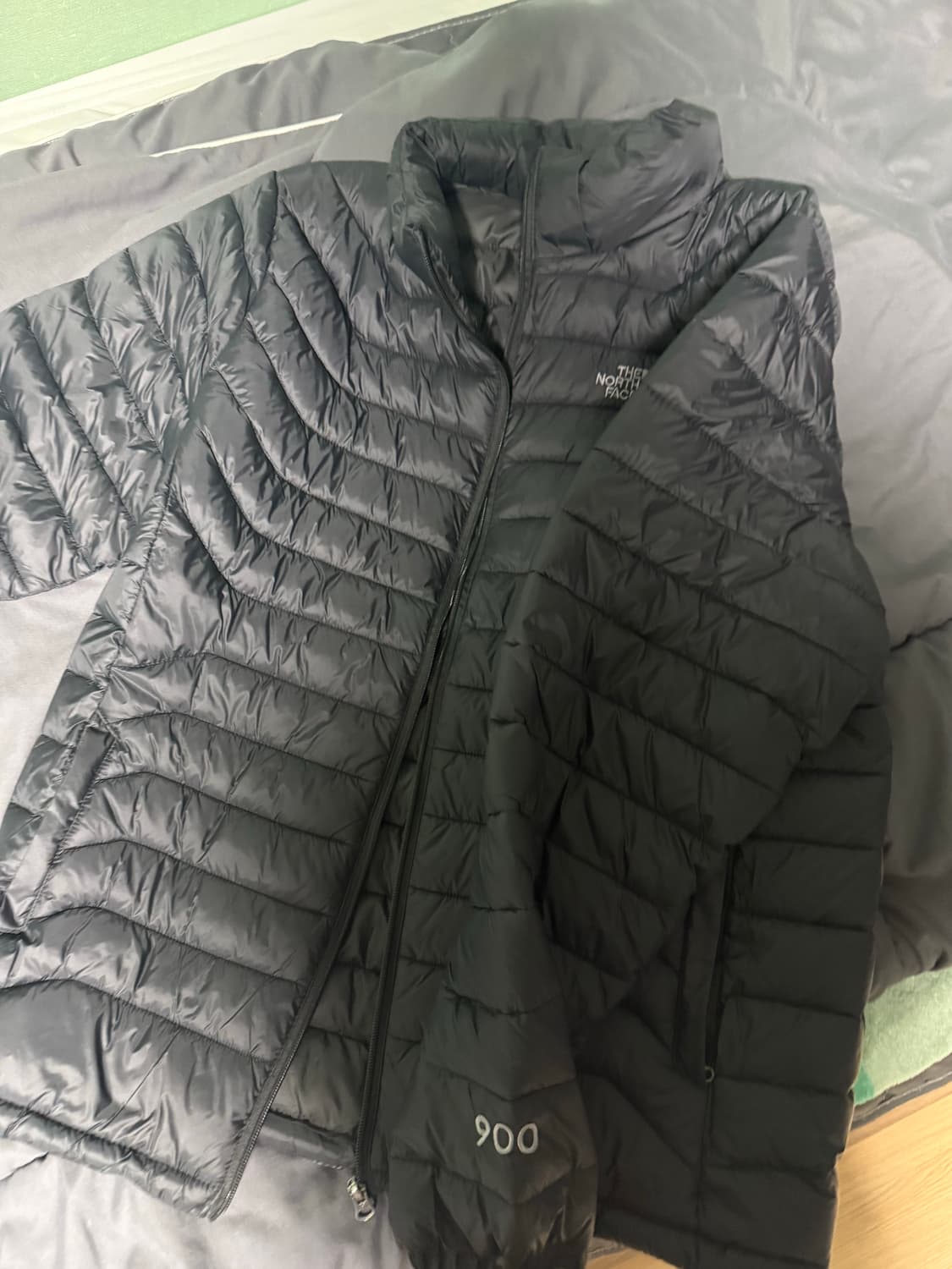 노스페이스 900 필파워 경량 패딩 블랙 상품이미지2