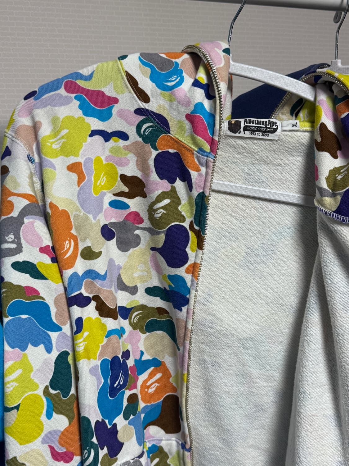 베이프 멀티컬러 후드 집업 상품이미지1