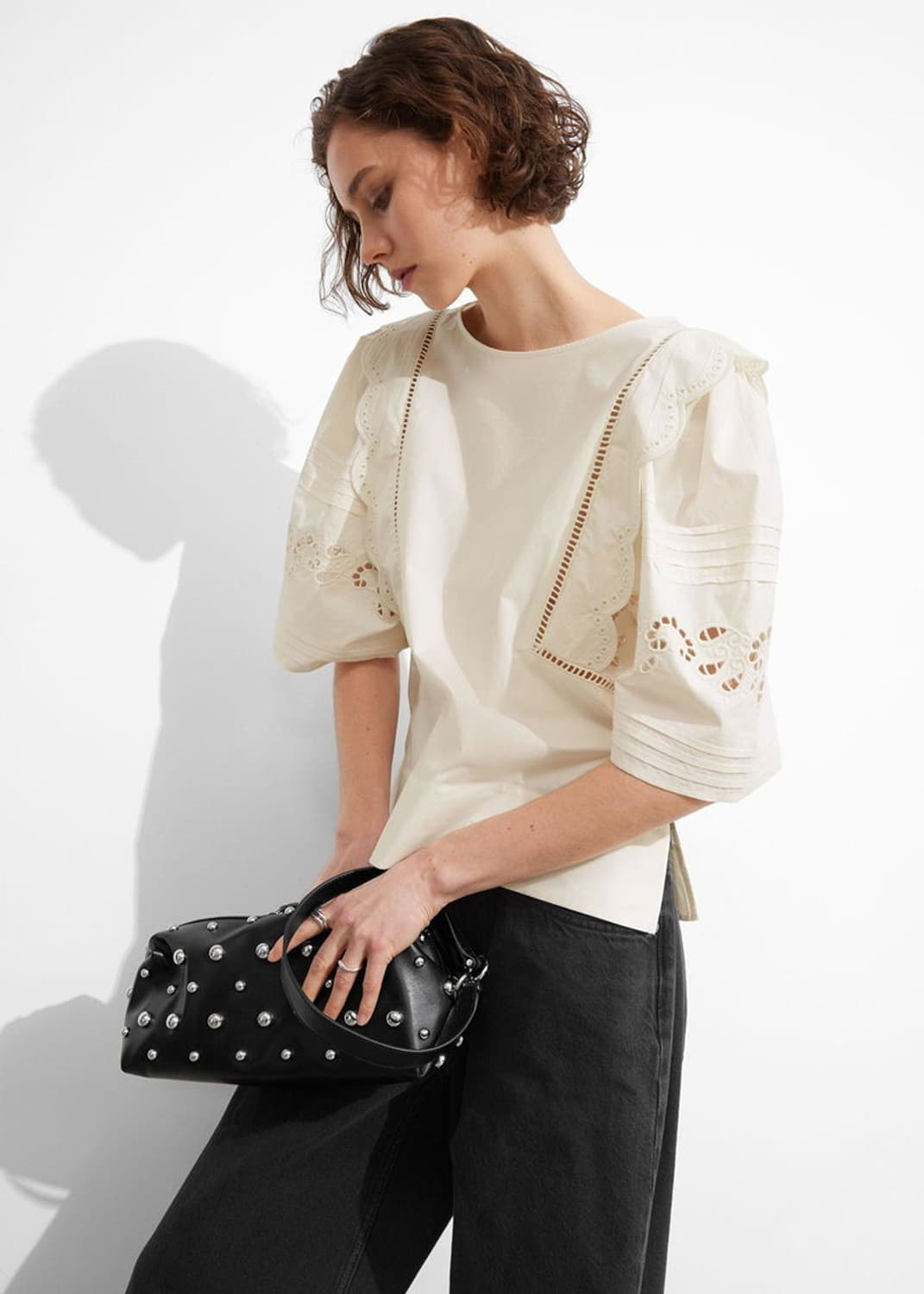 [앤아더스토리즈] 여성 화이트 레이스 블라우스 상품이미지1