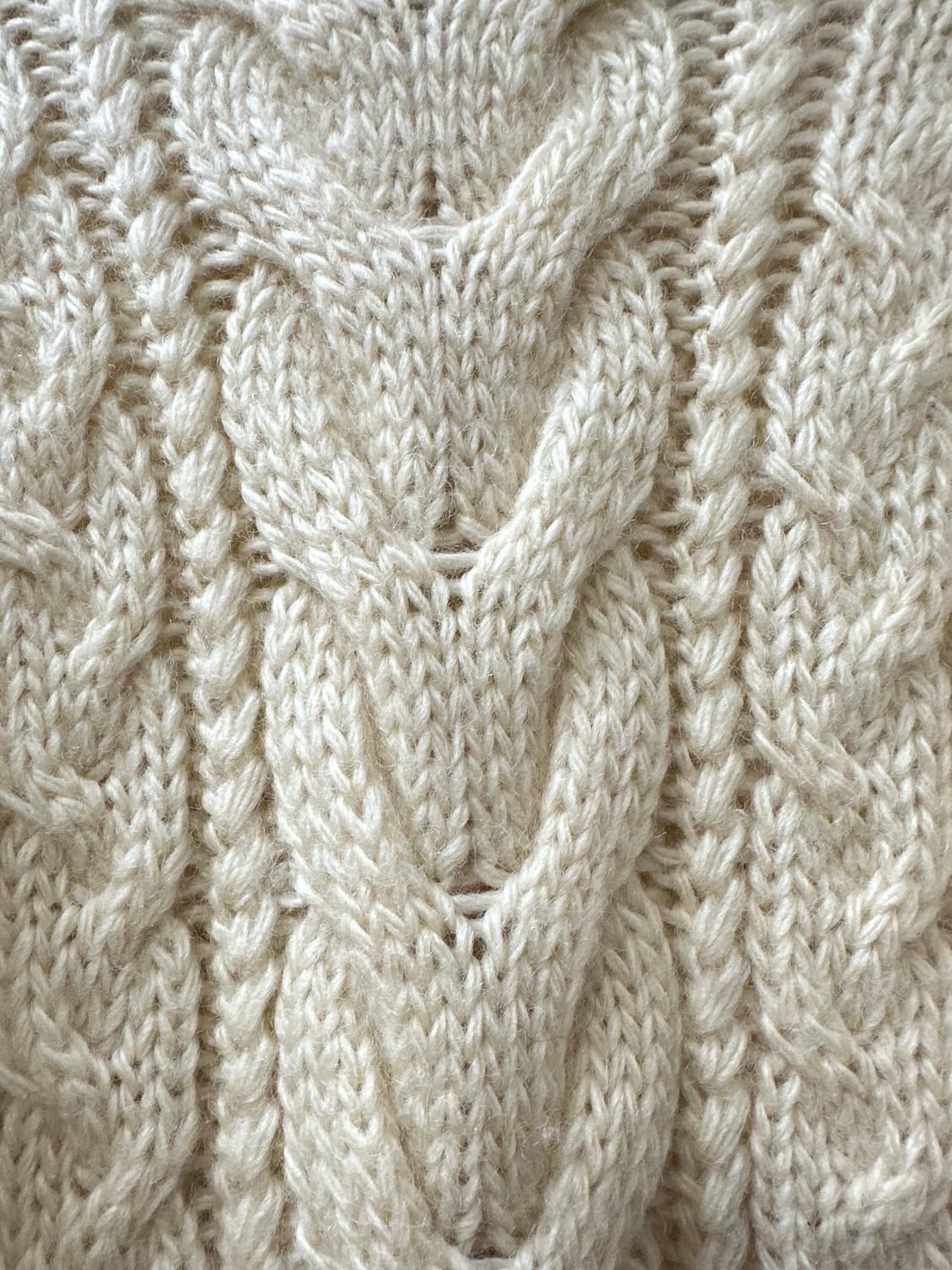 일본빈티지 HAND MADE WOOL CABLE SWEATER 상품이미지3