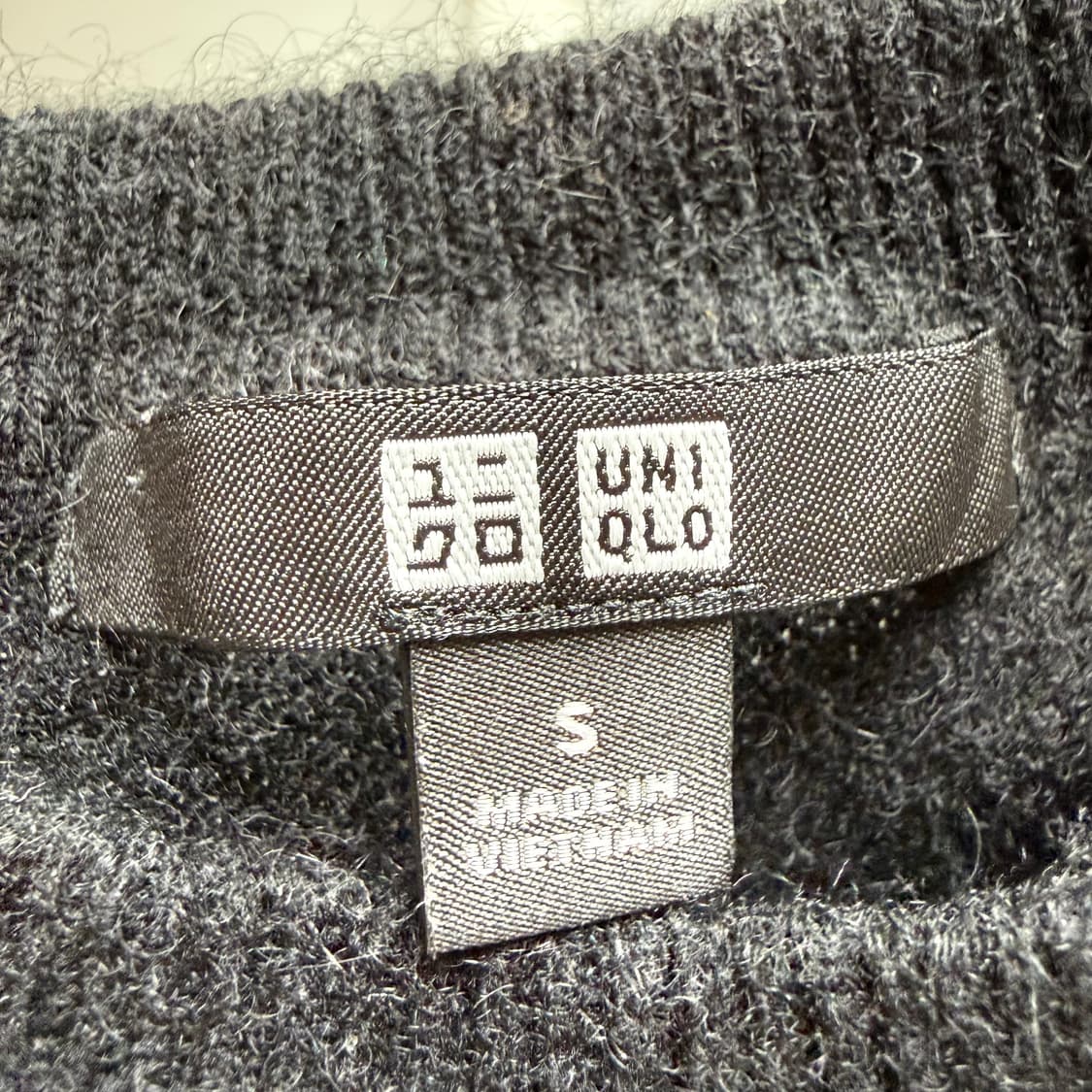 [캐시미어 100%] 유니클로 블랙 라운드넥 가디건 S 상품이미지4