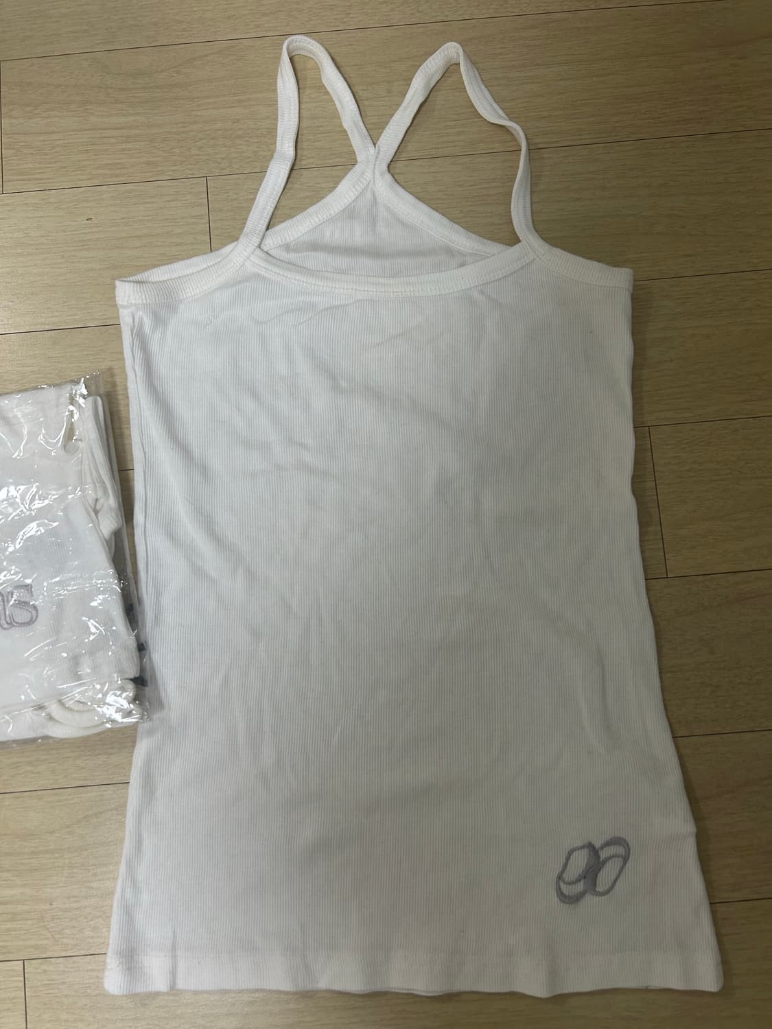 애즈온 틸다나시 + 버튼탑 화이트  상품이미지2