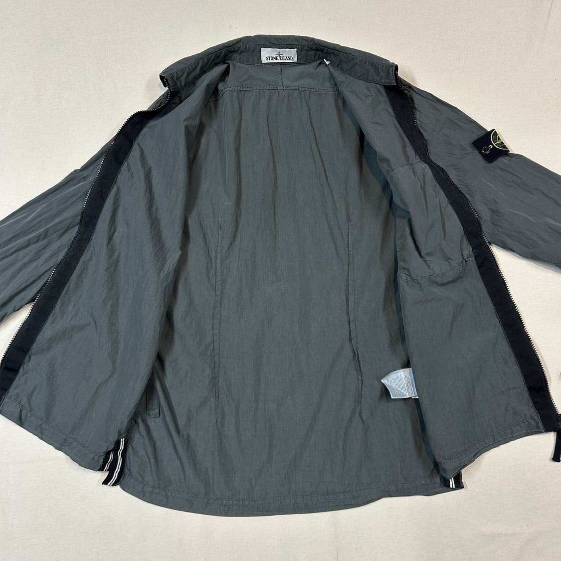 L) 스톤아일랜드 올드이펙트 오버셔츠 자켓 그레이 상품이미지5