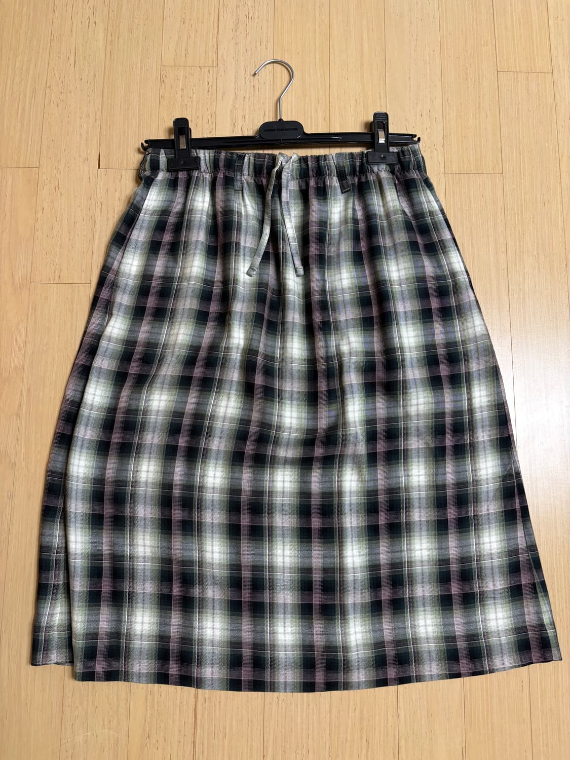 아크네 체크 미디스커트 상품이미지6