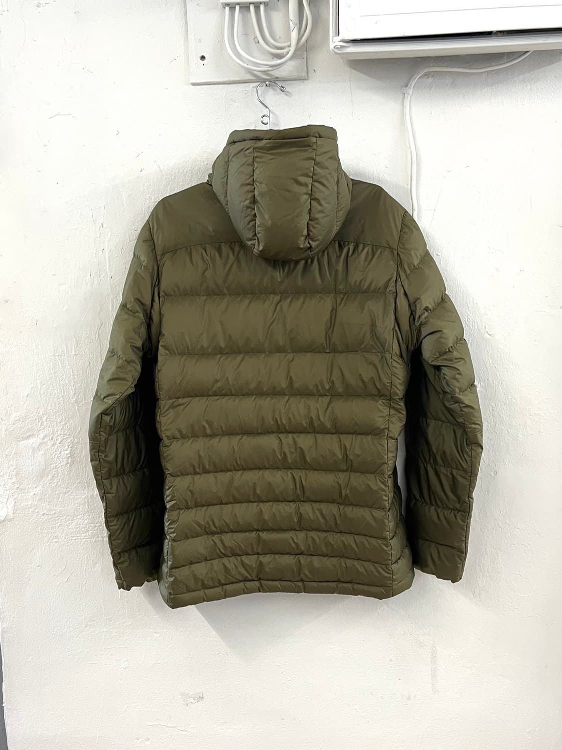 파타고니아 하이로프트 다운 후디 경량 패딩 상품이미지10