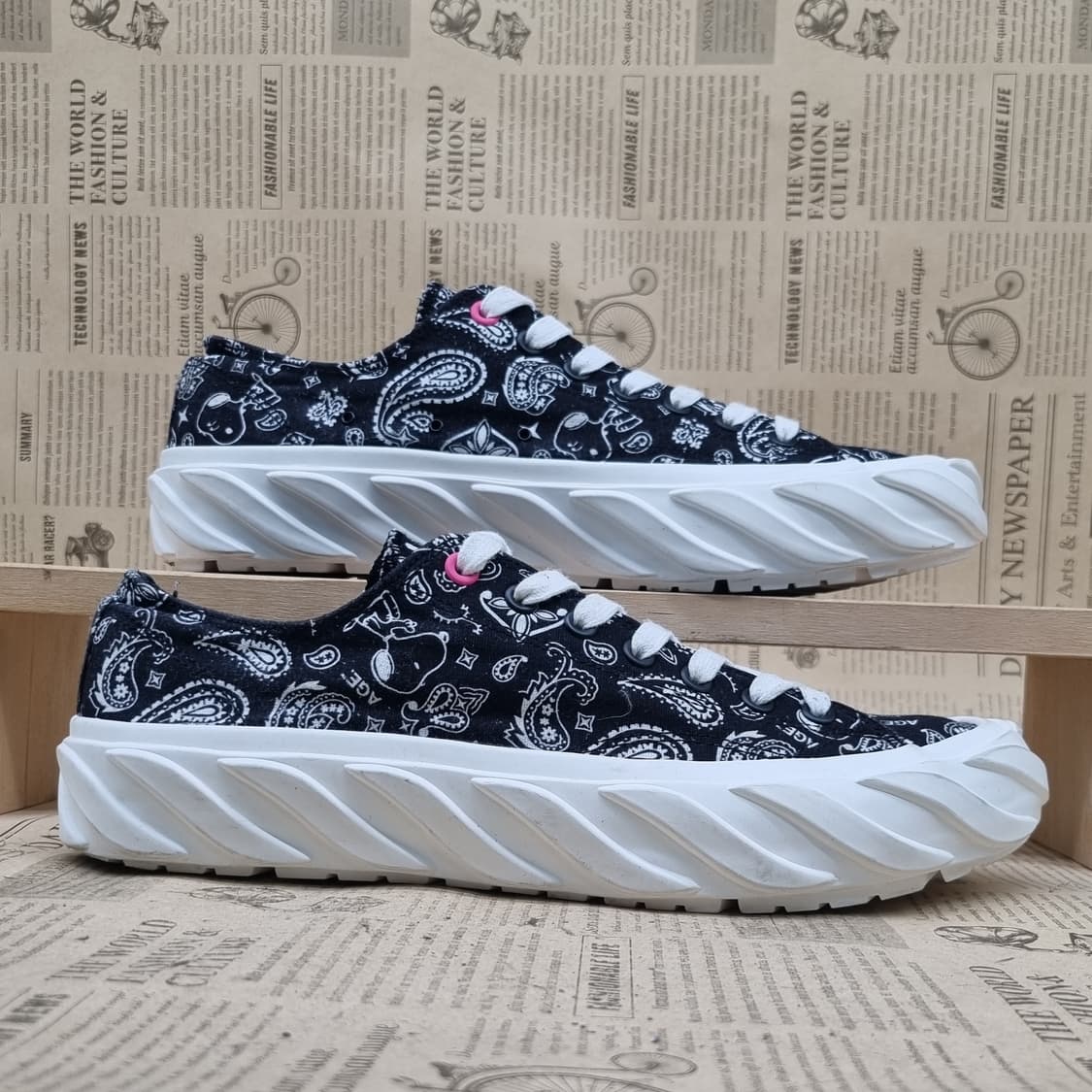 에이지 스누피 남성스니커즈270 상품이미지1