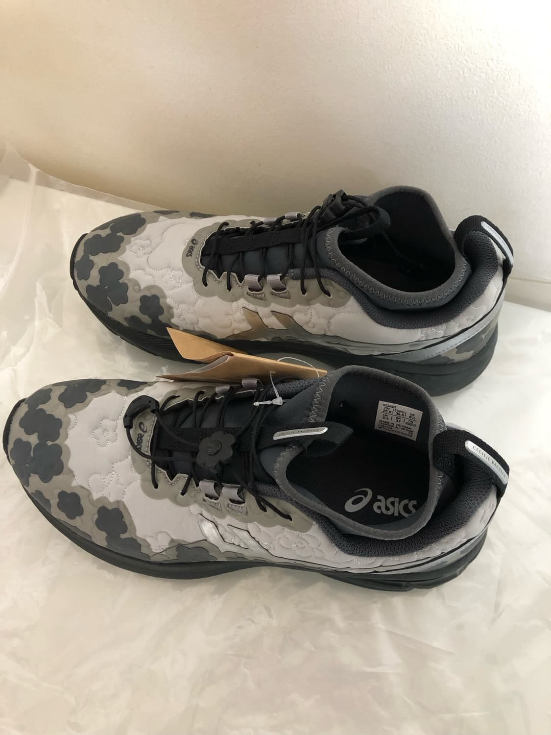 아식스 x 세실리에 반센 젤 터레인 MT 퓨어 실버 상품이미지2