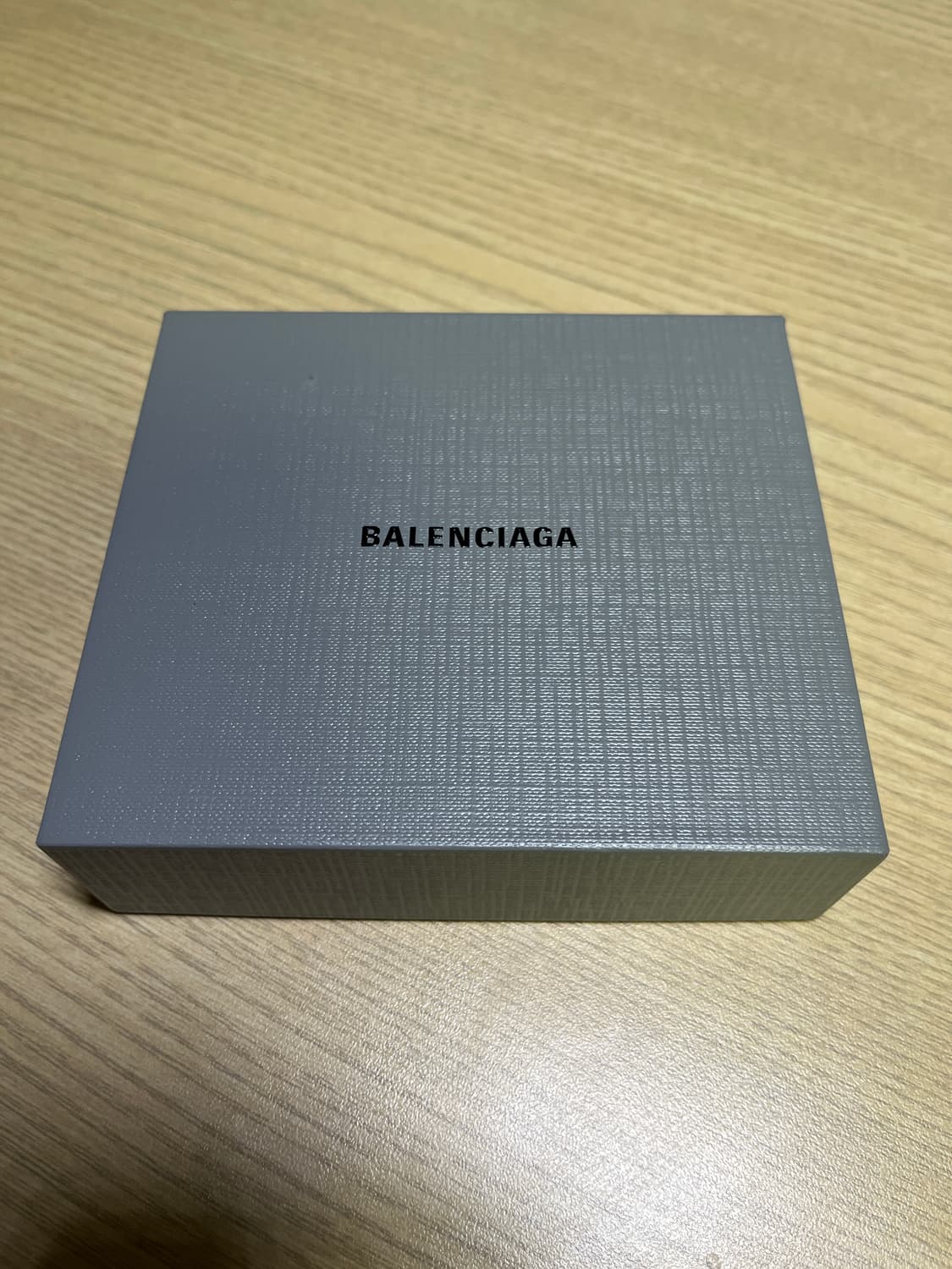 발렌시아가 카프스킨 반지갑 상품이미지2