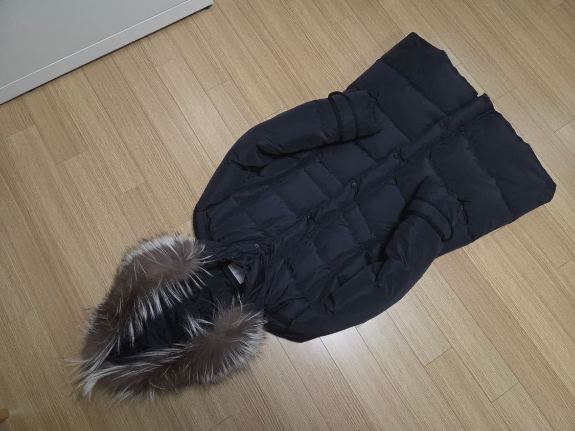 빈폴 레이디 레빗 폭스퍼 구스다운 롱 패딩 점퍼  상품이미지7