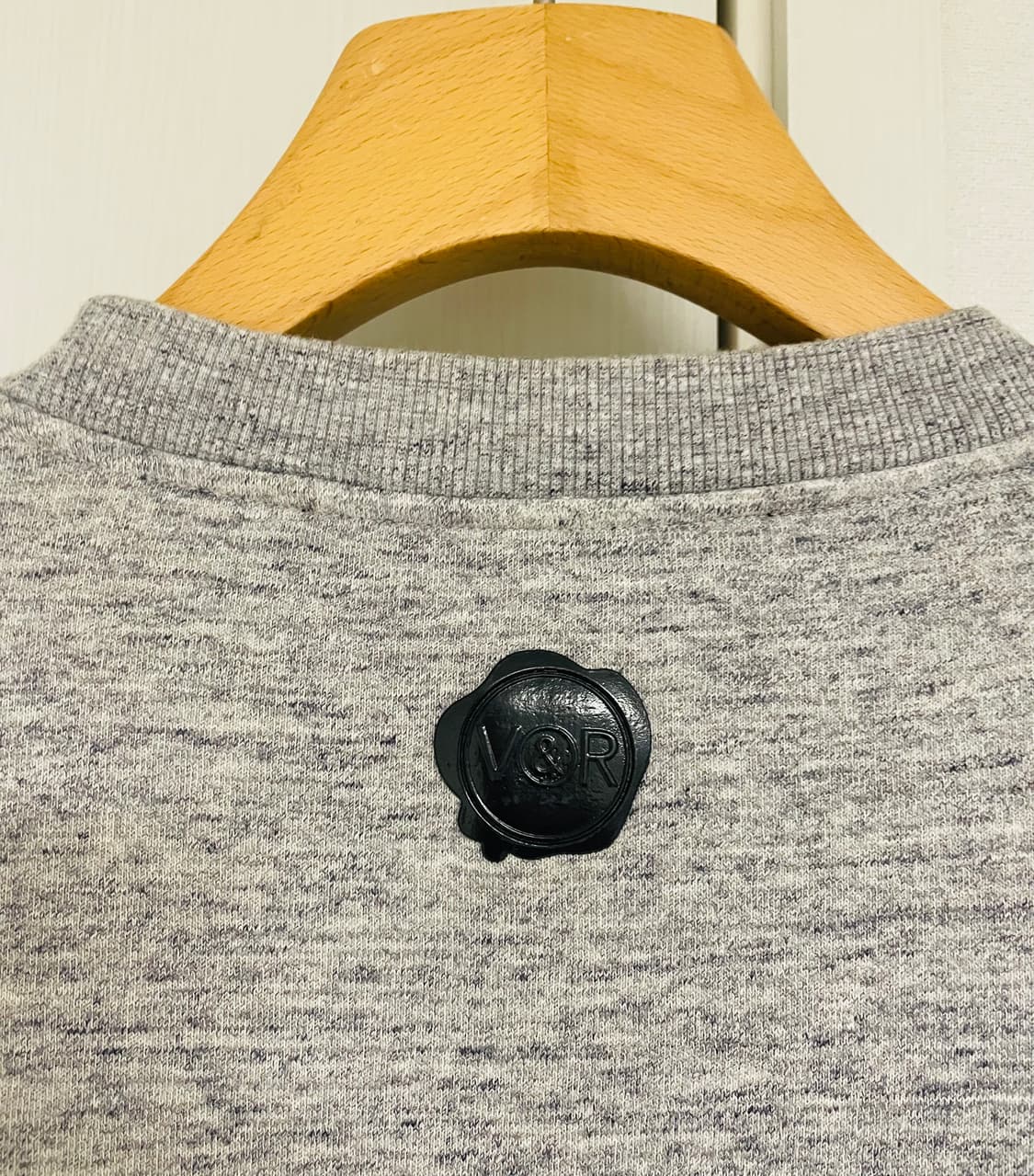 빅터앤롤프 맨투맨 상품이미지1