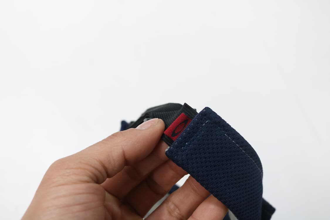 Oakley 오클리 빈티지 로고 자수 네이비 썬바이저 상품이미지5