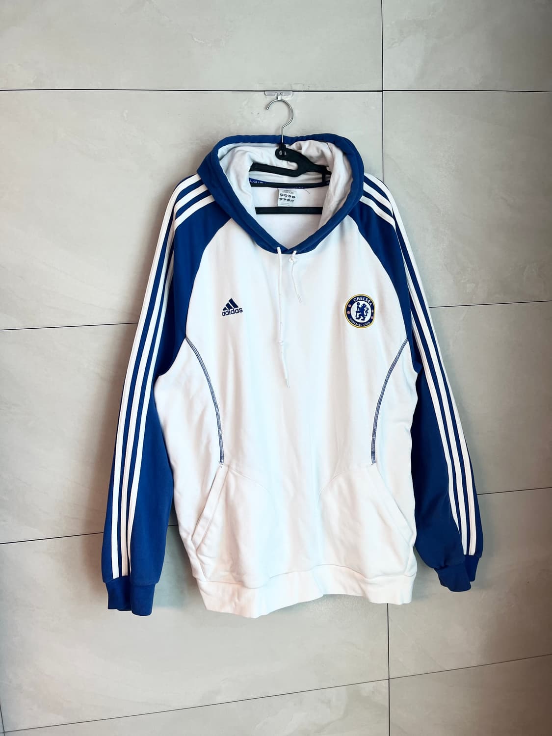 [2XL] 극희귀 유일매물 아디다스 첼시 흰,파 후드티 상품이미지3