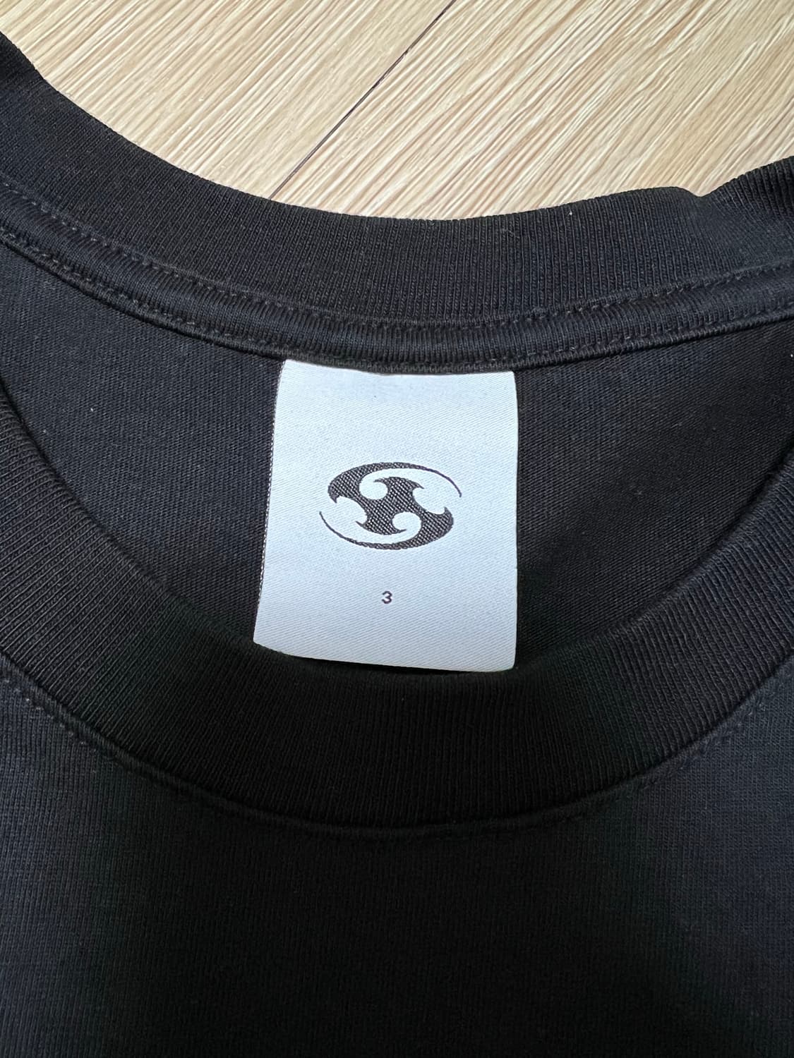 산산기어 찬 찬 심볼 티셔츠 블랙 상품이미지5