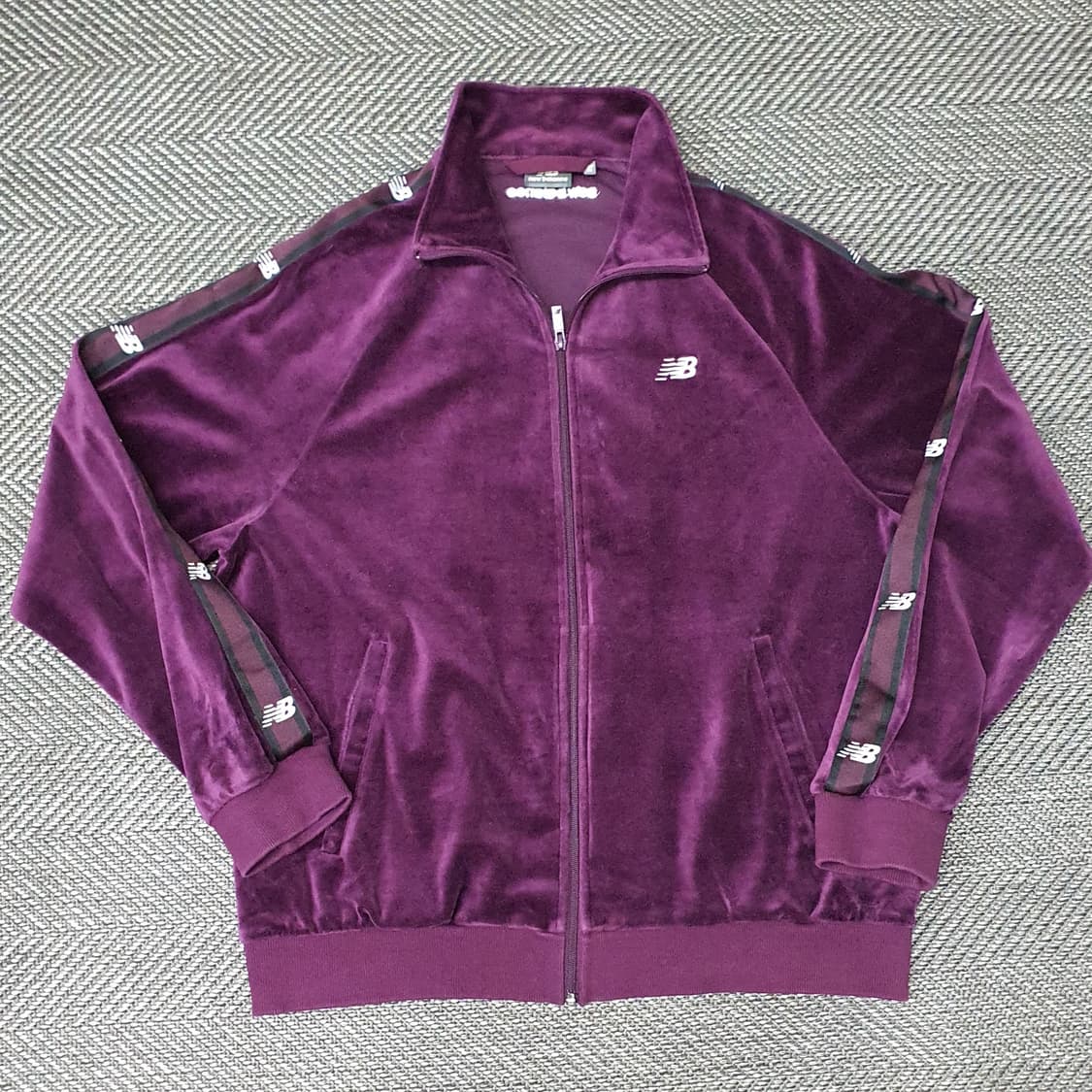 뉴발란스 벨벳 간절기 집업자켓 남자105 상품이미지2