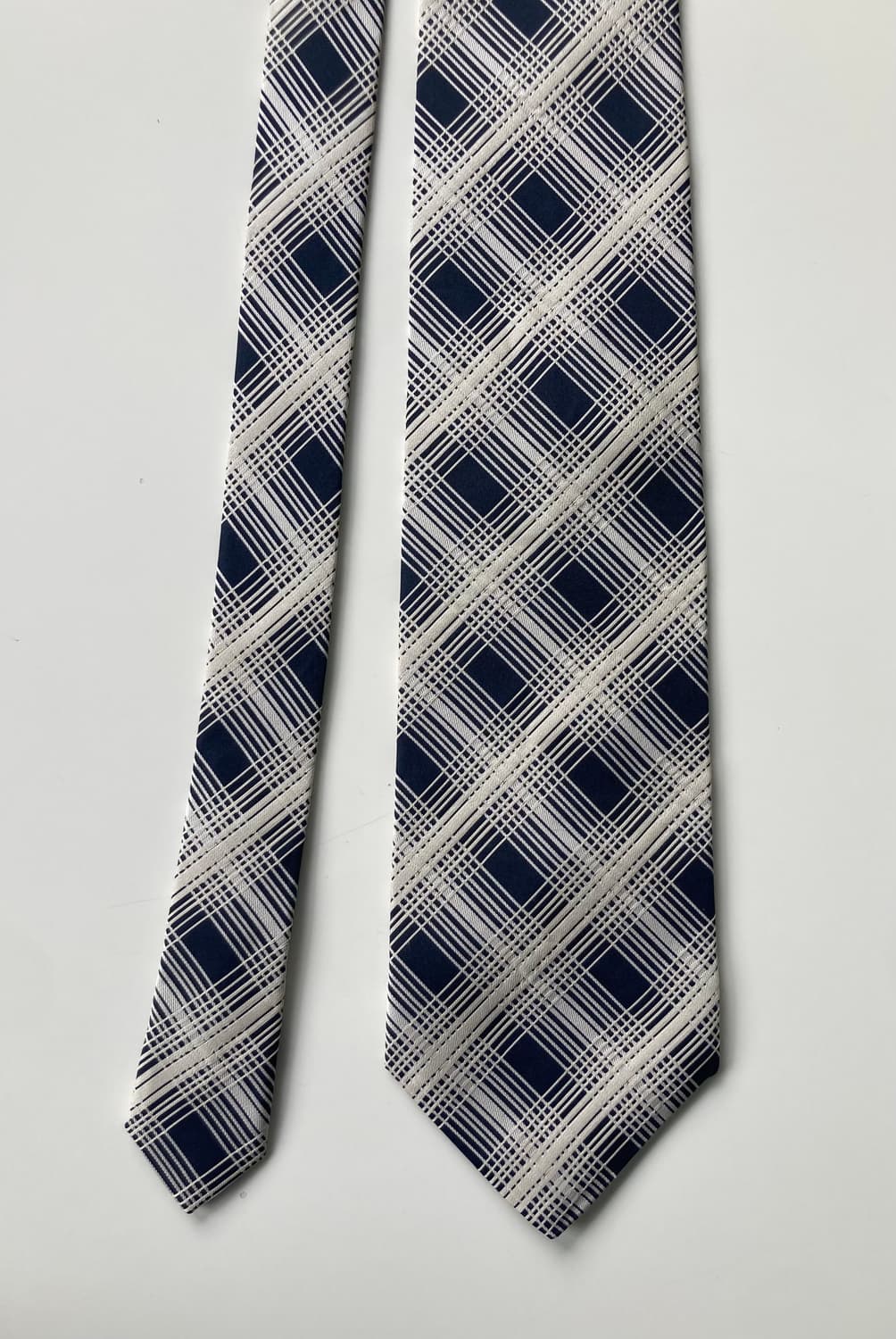 게스 넥타이 상품이미지9