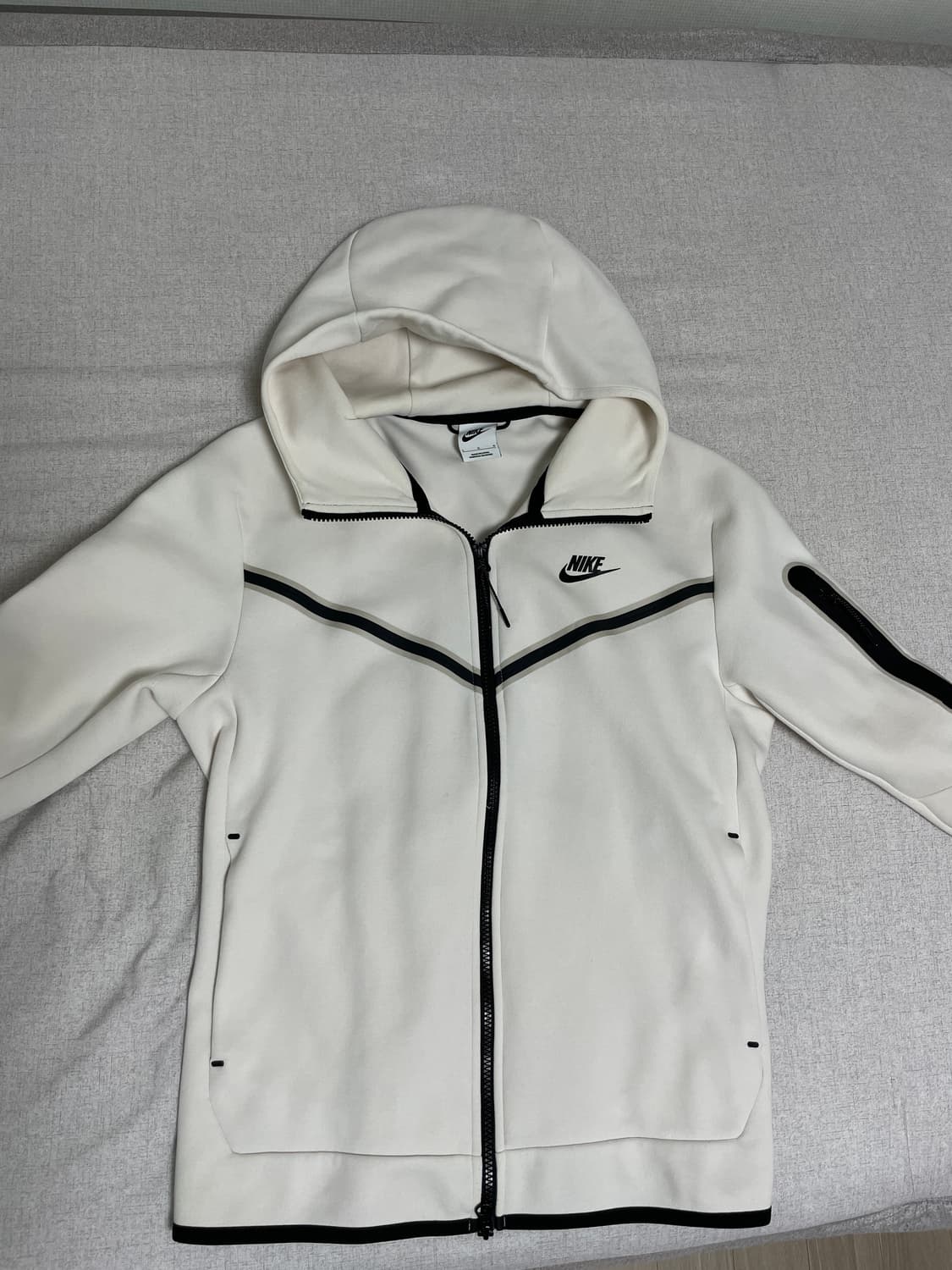 나이키 테크팩 화이트 L 상품이미지1