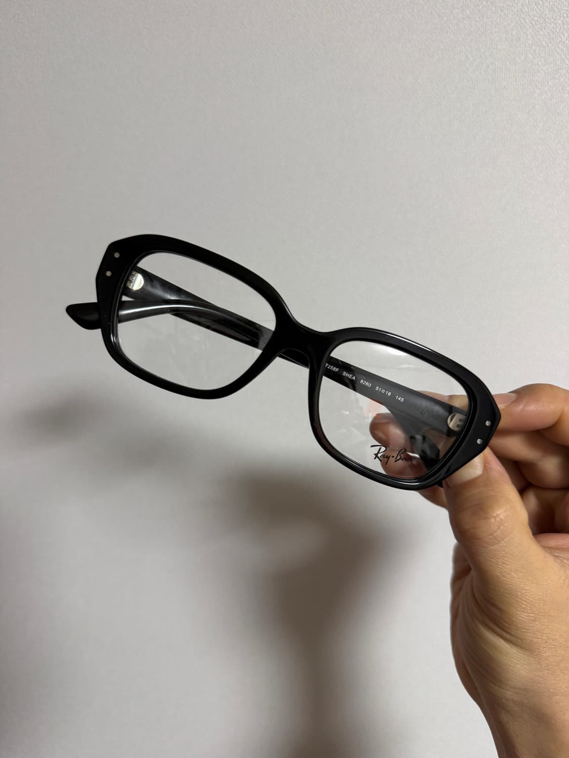 레이벤 뿔테 안경 RB7258F 상품이미지1