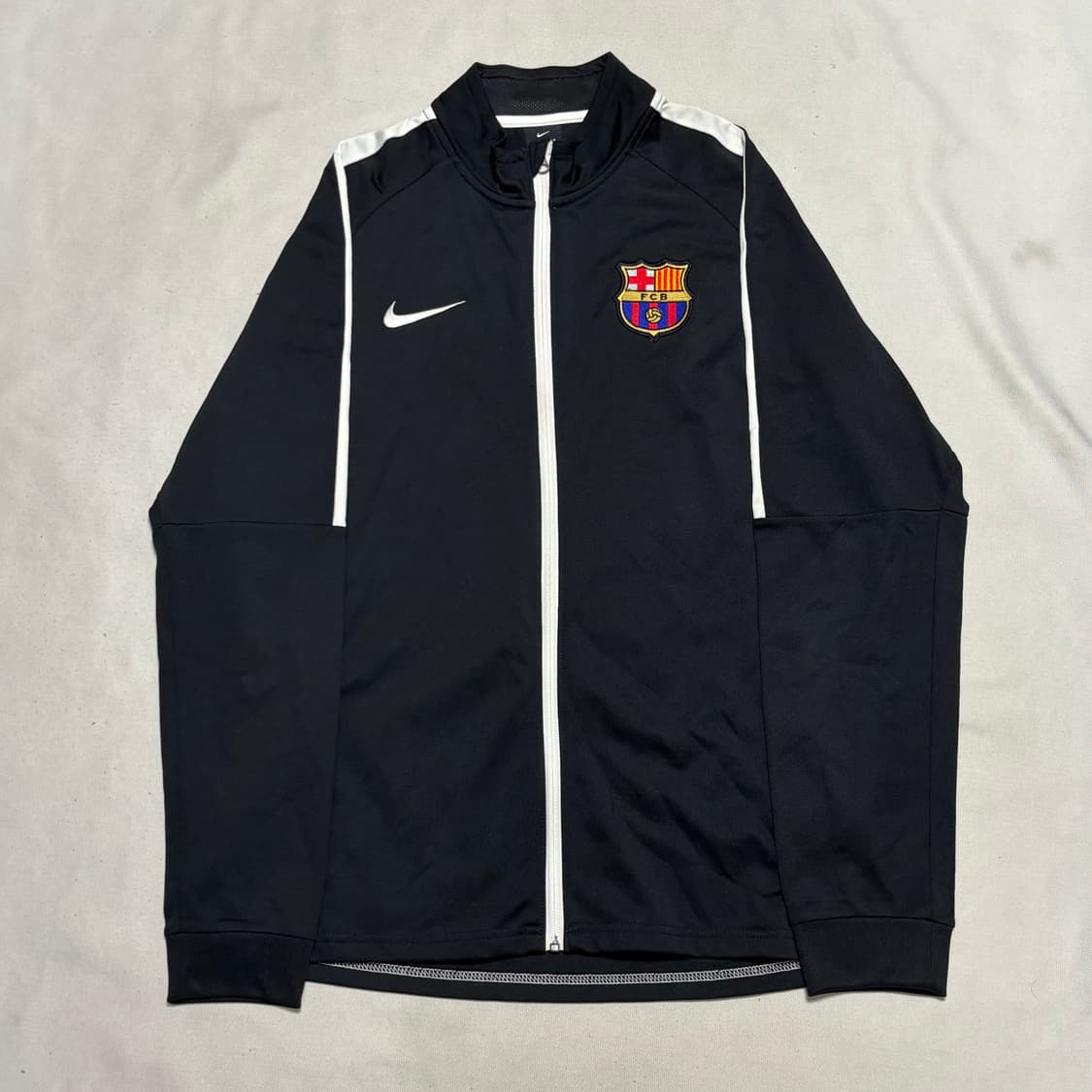 2XL 나이키 바르셀로나 블랙 트렉탑 상품이미지2