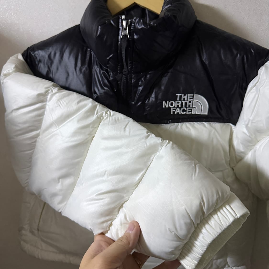 노스페이스 여성 눕시 숏 자켓 화이트 NJ1DP96B (90) 상품이미지3