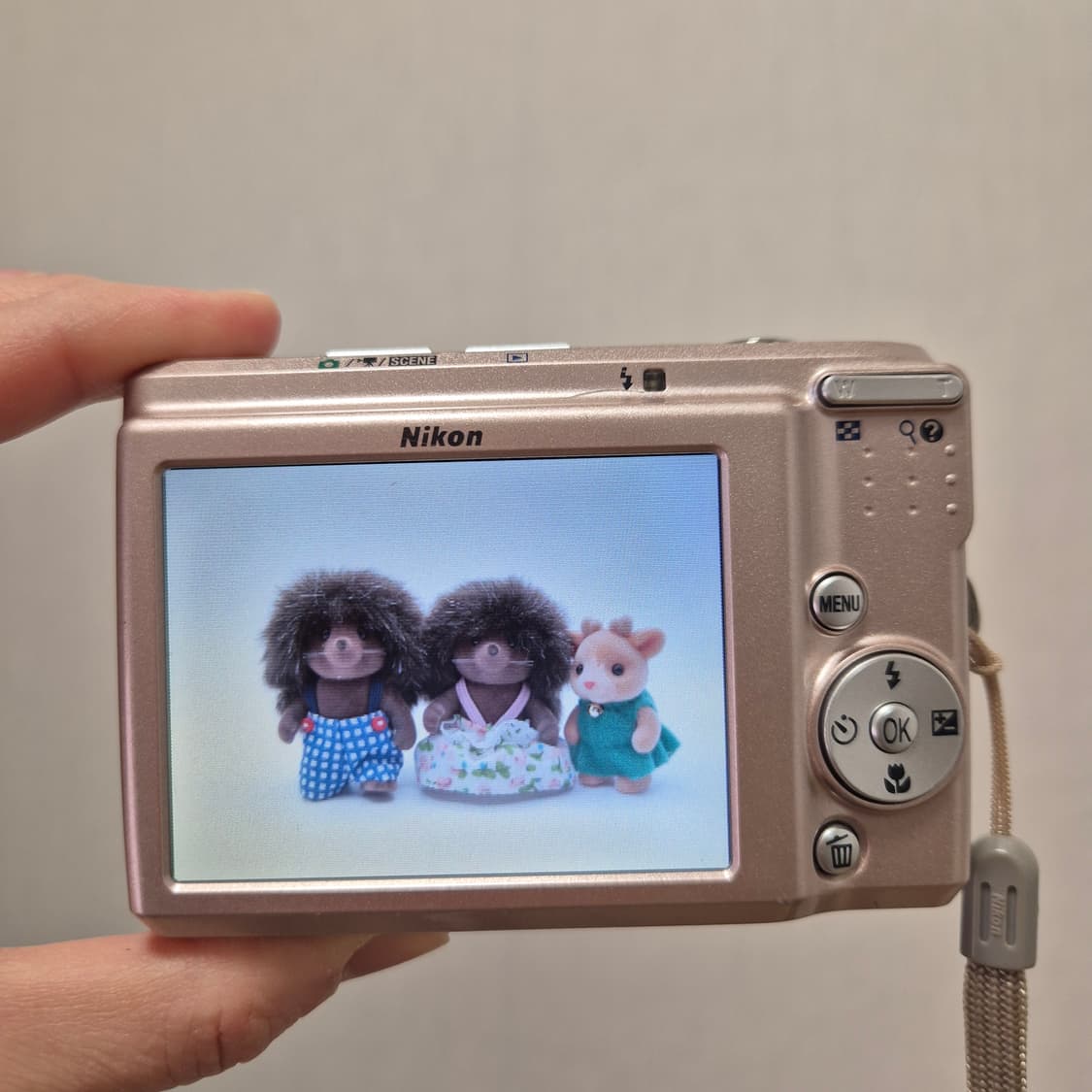 🩷니콘 쿨픽스 L15 핑크골드 ✨
빈티지 감성 + 따뜻한 색감 상품이미지6