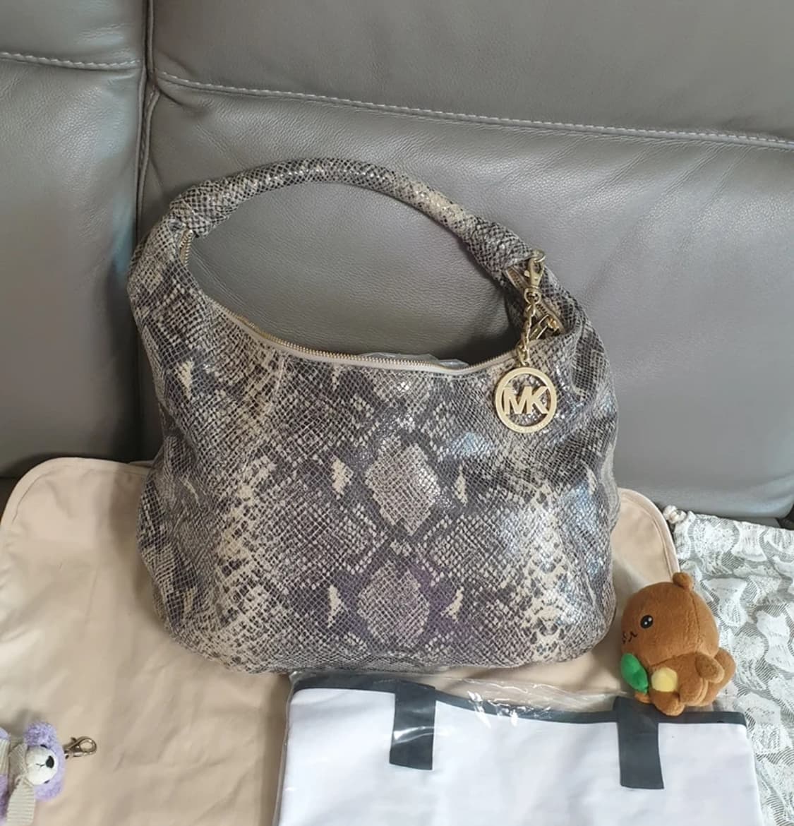 Michael Kors Python Hobo bag 상품이미지2
