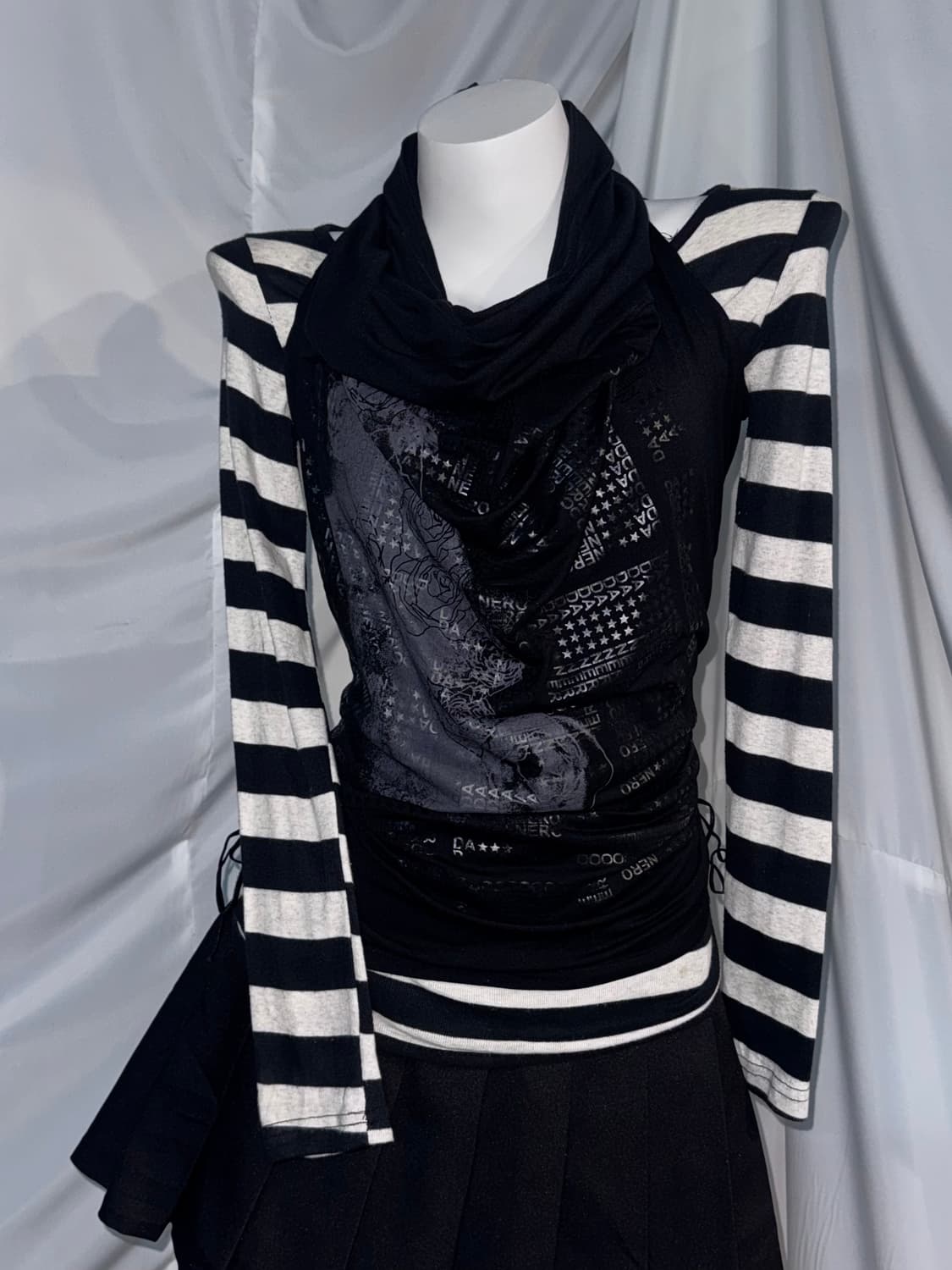 데일리 무채색 스트라이프 레이어드 블랙 펑크 코디세트  상품이미지5