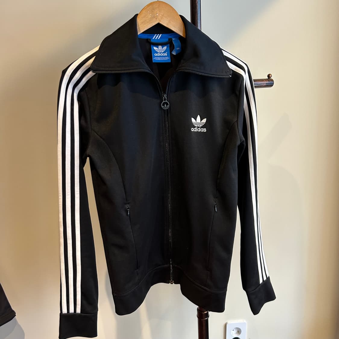 (무료배송) 아디다스 블랙 유로파 트랙탑 져지 상품이미지2