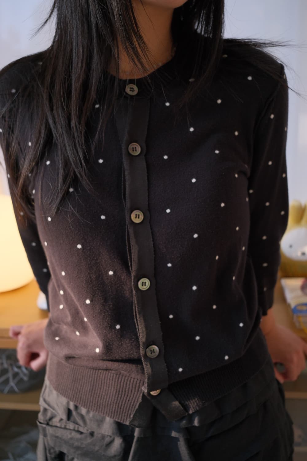 Reversed seam dot cardigan 상품이미지2