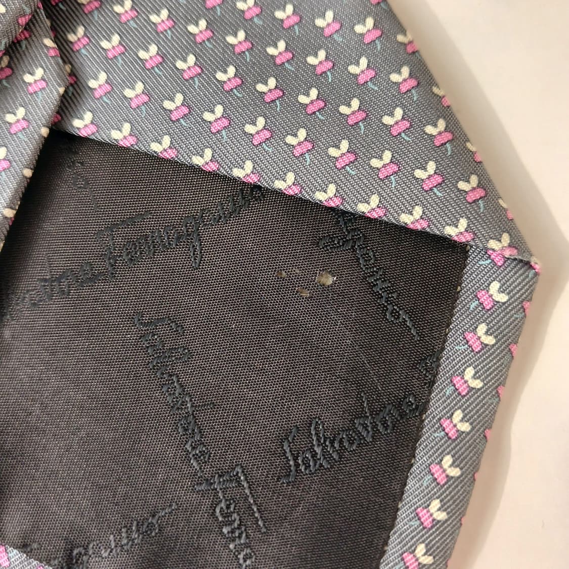 살바토레 페라가모 마우스 모티브 넥타이 8.7cm B등급 A19765 상품이미지9