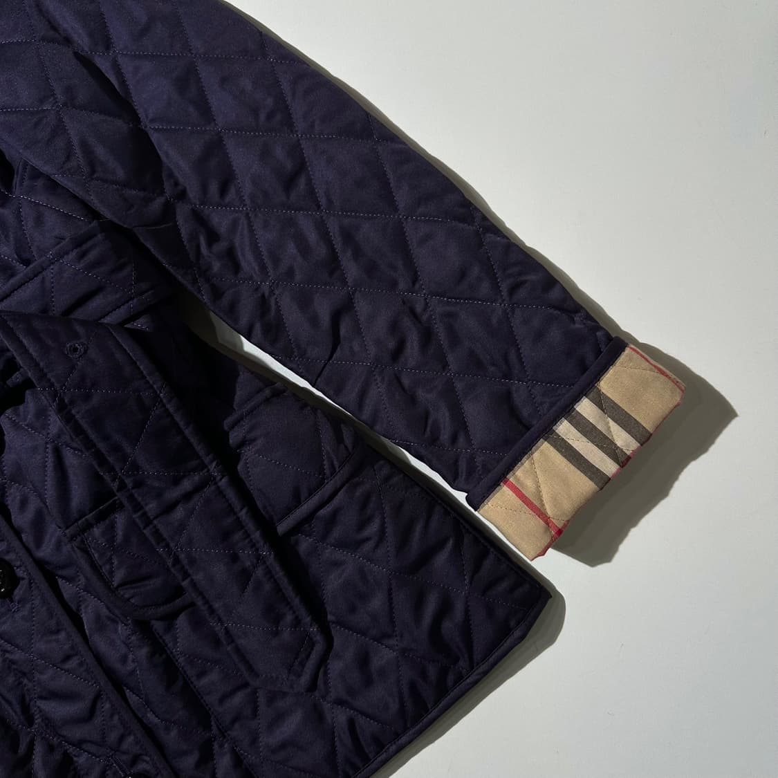 버버리 노바체크 라이닝 벨티드 퀼팅 자켓 상품이미지6