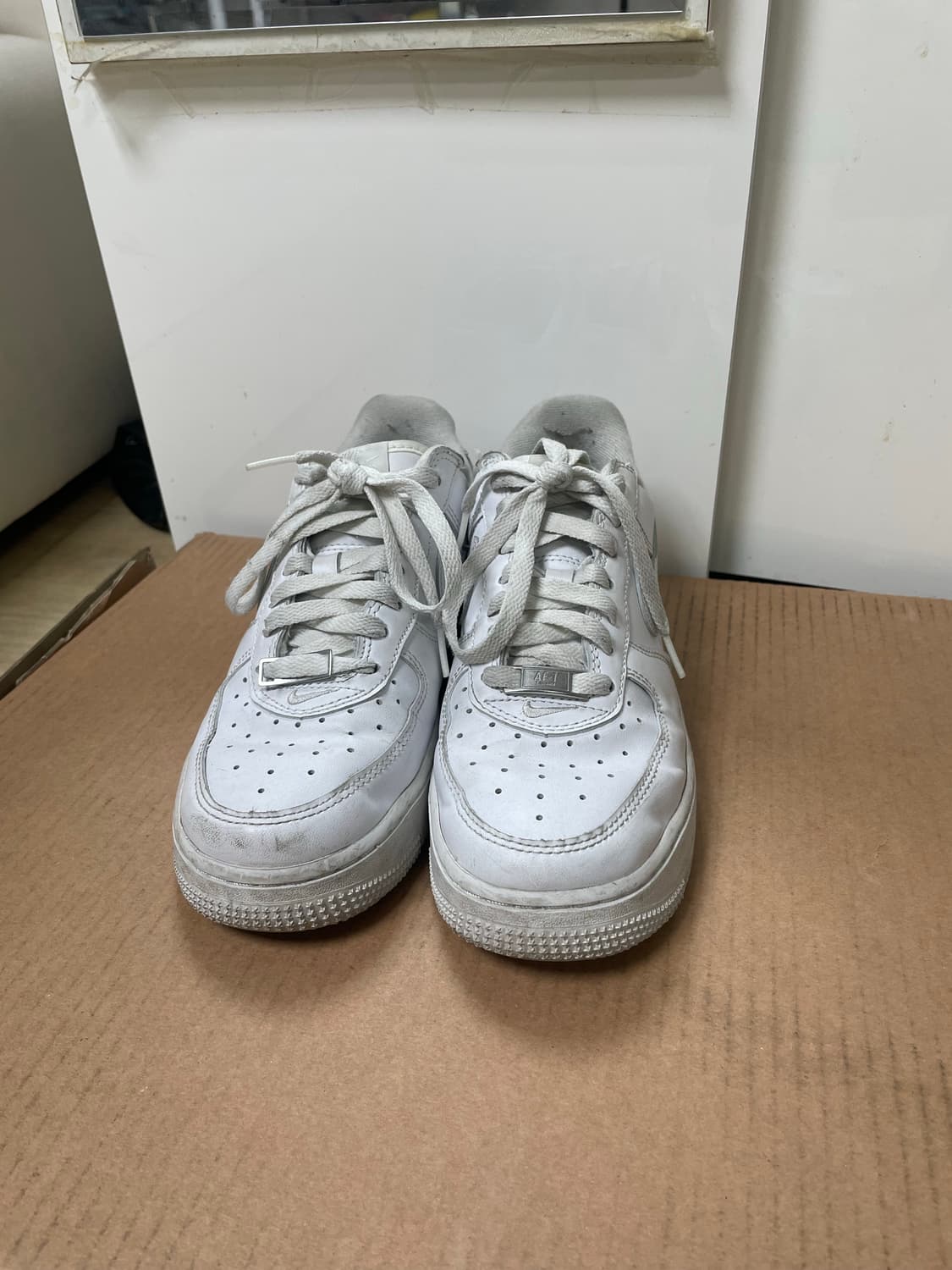 나이키 슈프림 에어포스1 로우화이트 240 상품이미지3