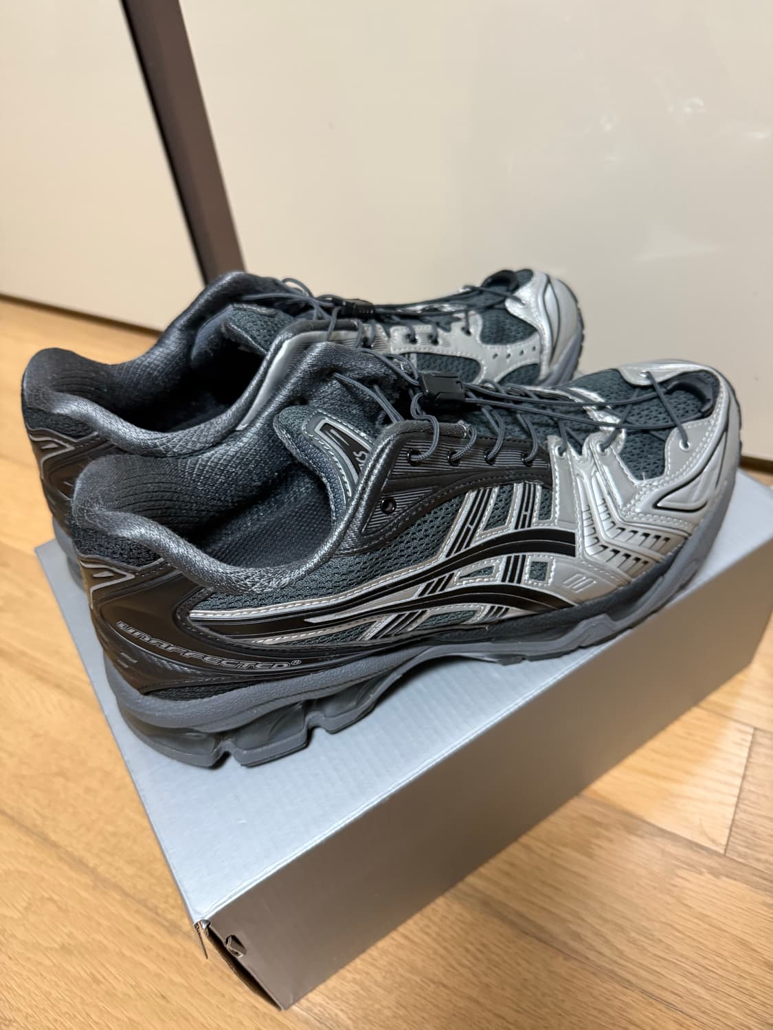 아식스 x 언어펙티드 젤 카야노 14 실버문 270 상품이미지3