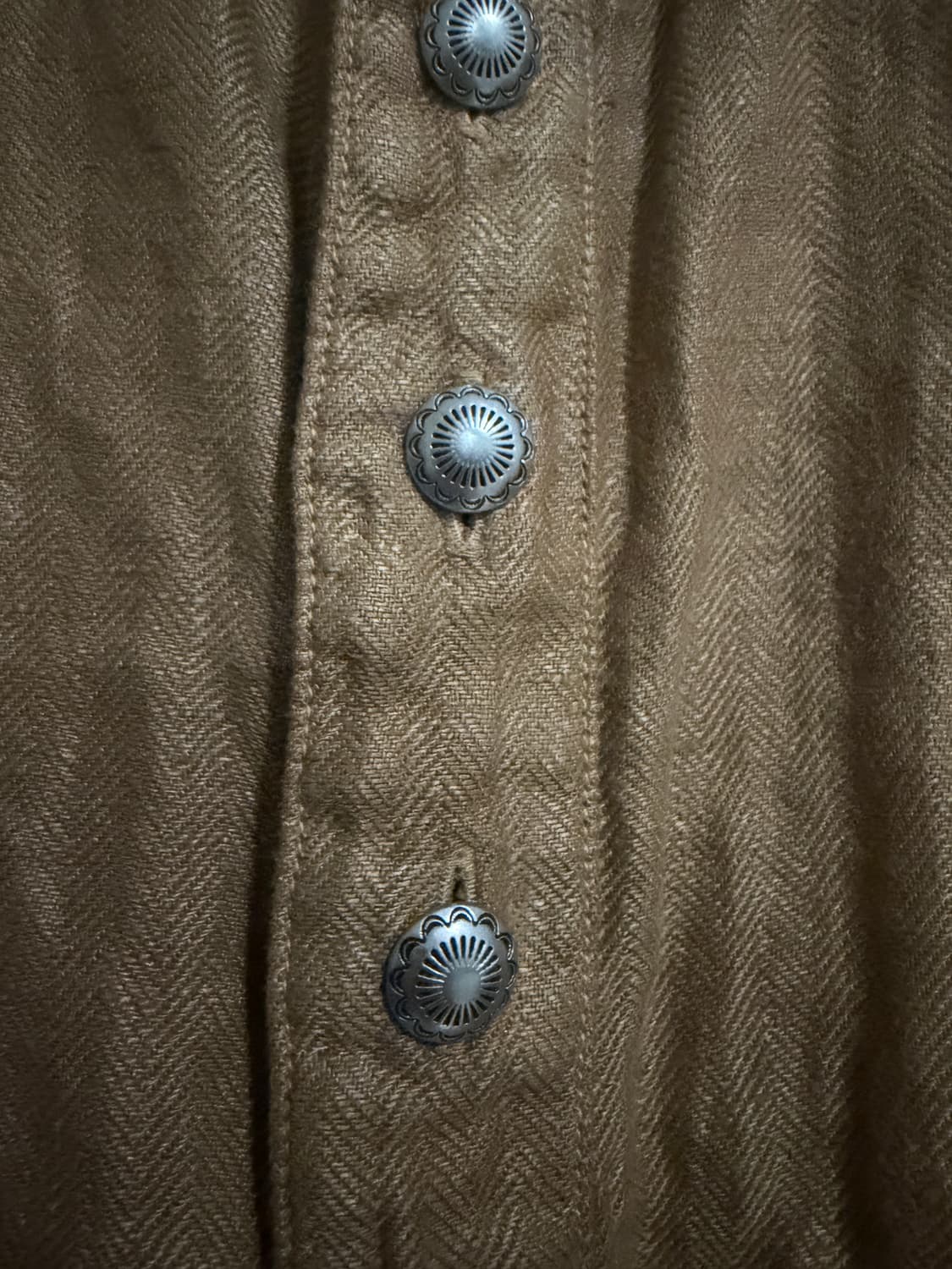 캐피탈 거즈 린넨 헤링본 스탠드 페니 셔츠 골드 상품이미지4