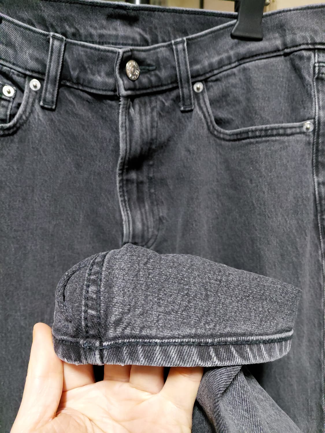 [켈빈클라인]워시블랙(흑청)테이퍼드핏 스트레치 데님 청바지 32사이즈  상품이미지9