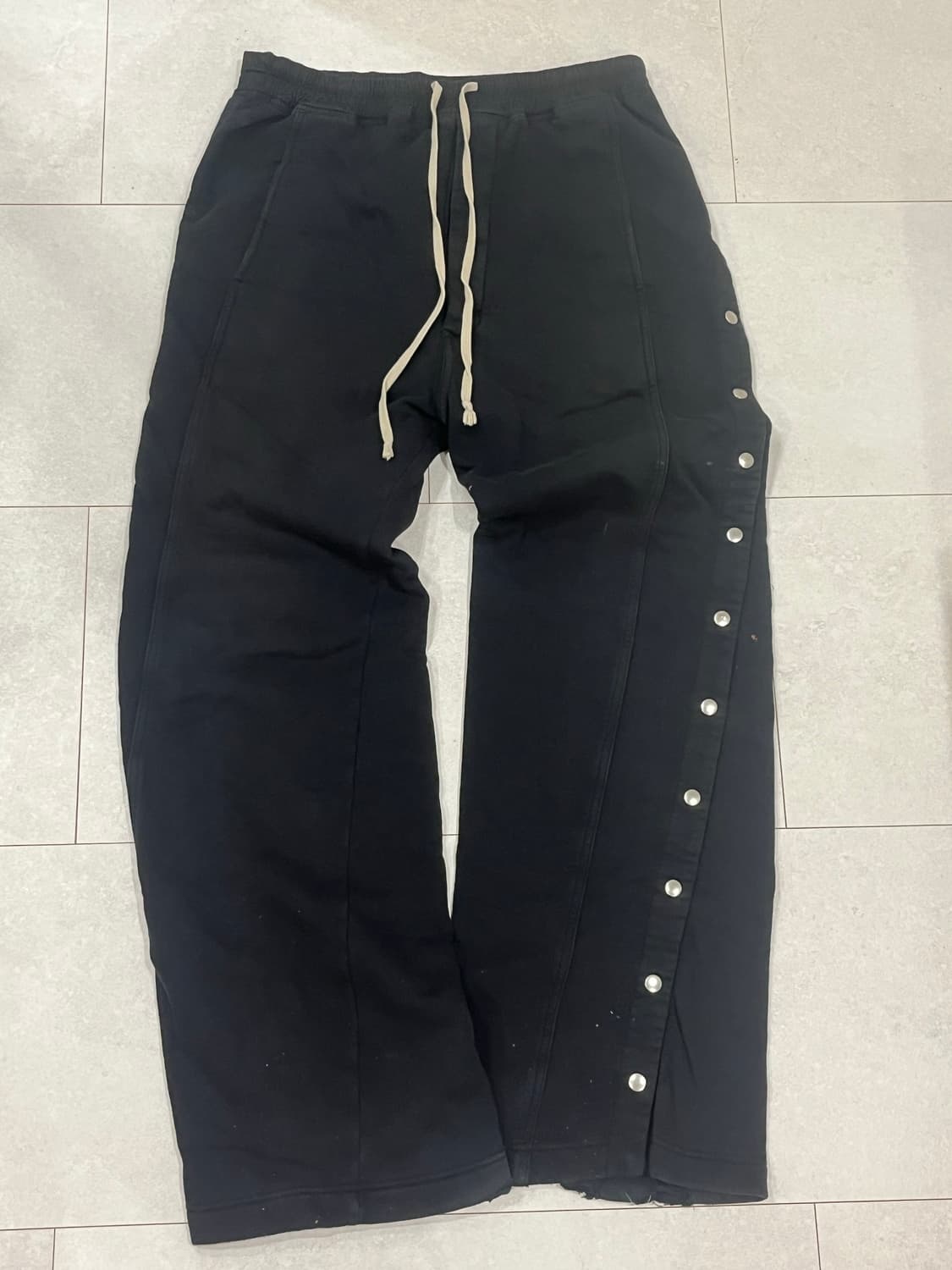 릭오웬스 사이드버튼 팬츠 상품이미지1