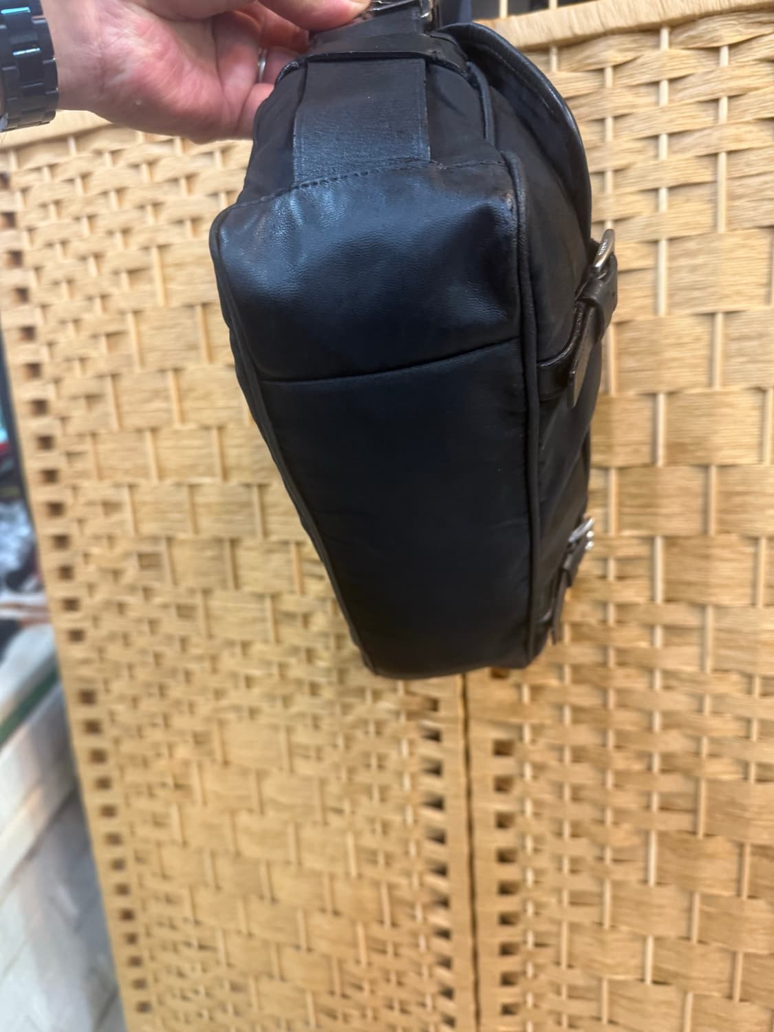 정품 프라다 나일론 메신저백 팝니다 상품이미지6