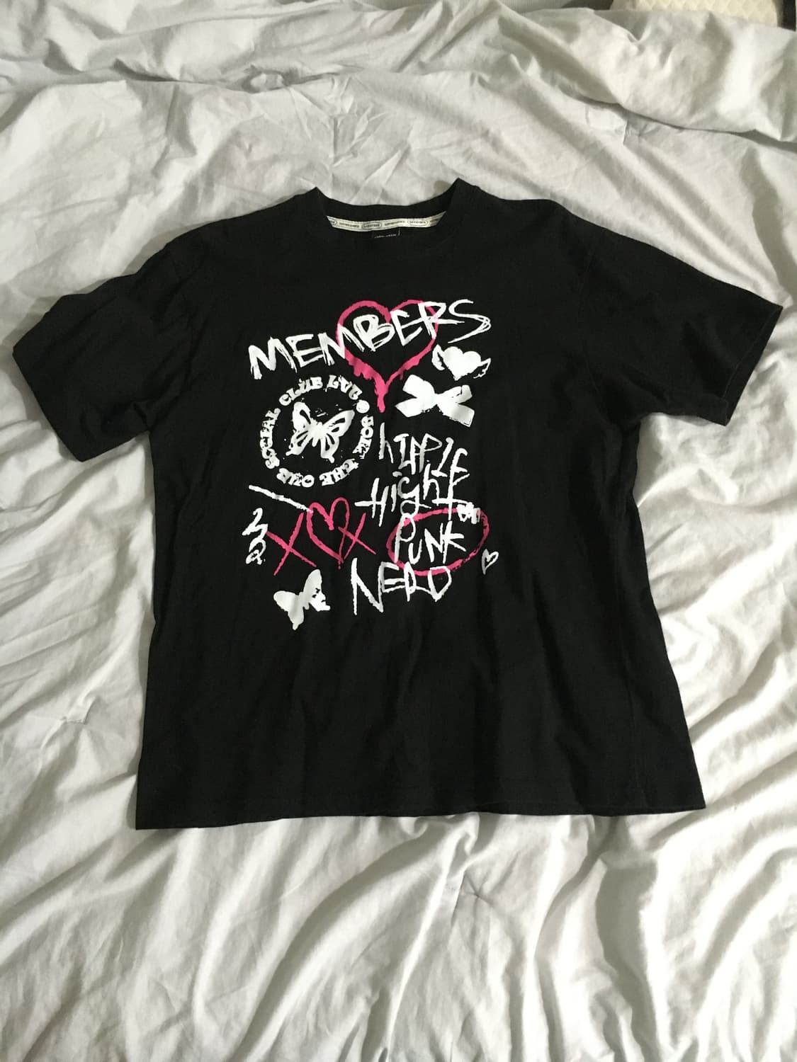 러브이즈트루♡ 레터링 나비리본 반팔티 상품이미지1