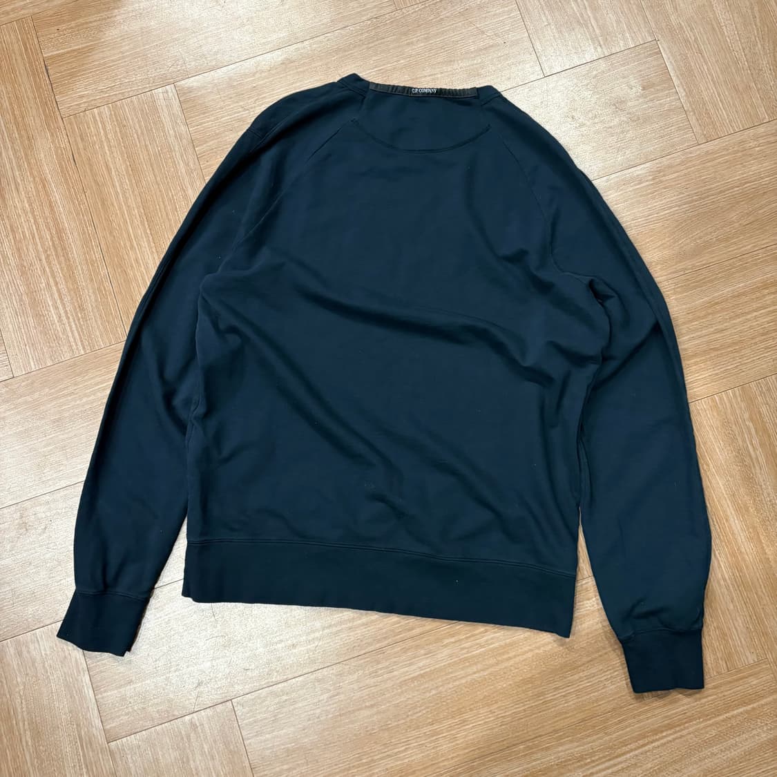 씨피컴퍼니 그래픽 로고 롱슬리브 상품이미지4