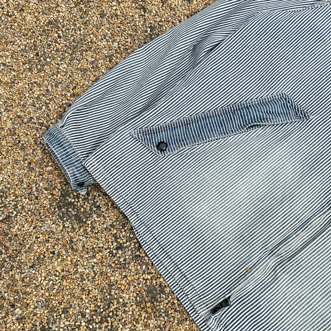 블랙아웃 히코리 스윙탑 상품이미지3