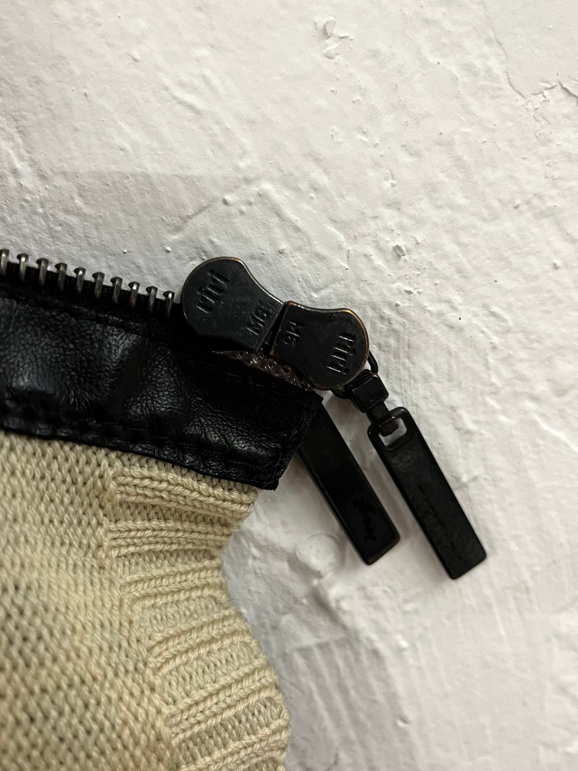 로베르토 까발리 2004 런웨이 레더 애니멀 니트 집업 상품이미지3