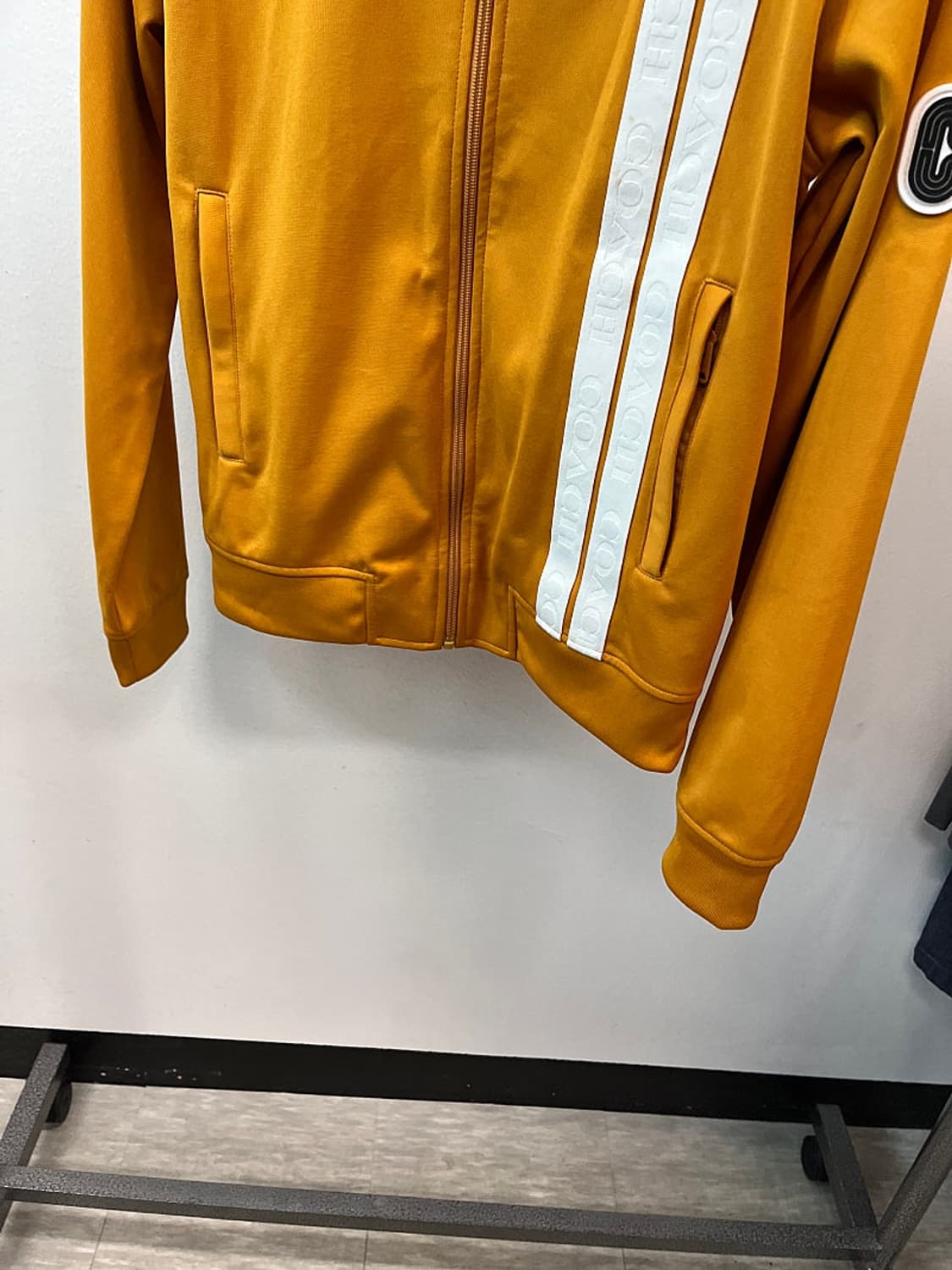 95) 코치 레터링 머스타드 져지  상품이미지2