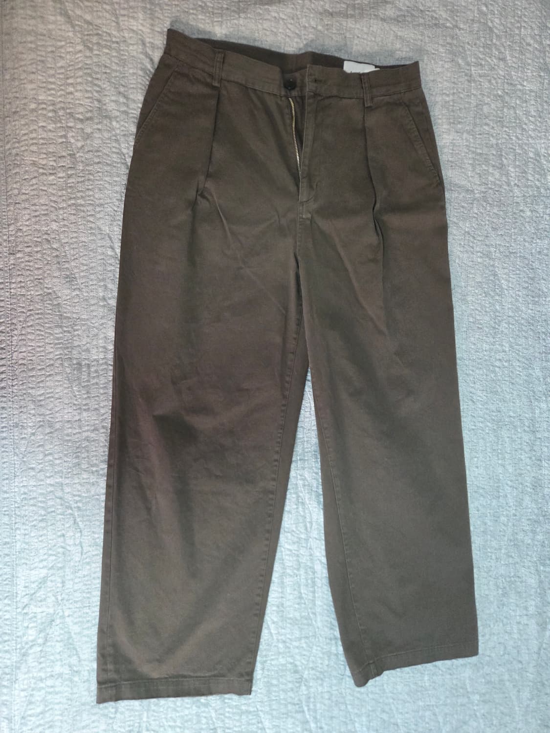 아트이프액츠 원턱 치노팬츠 올리브 L사이즈 판매합니다 상품이미지1