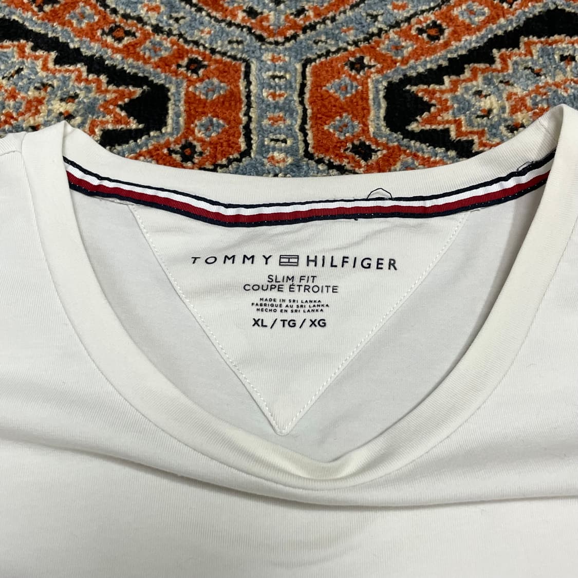 타미힐피거 화이트 무지 티셔츠 남성XL 상품이미지3