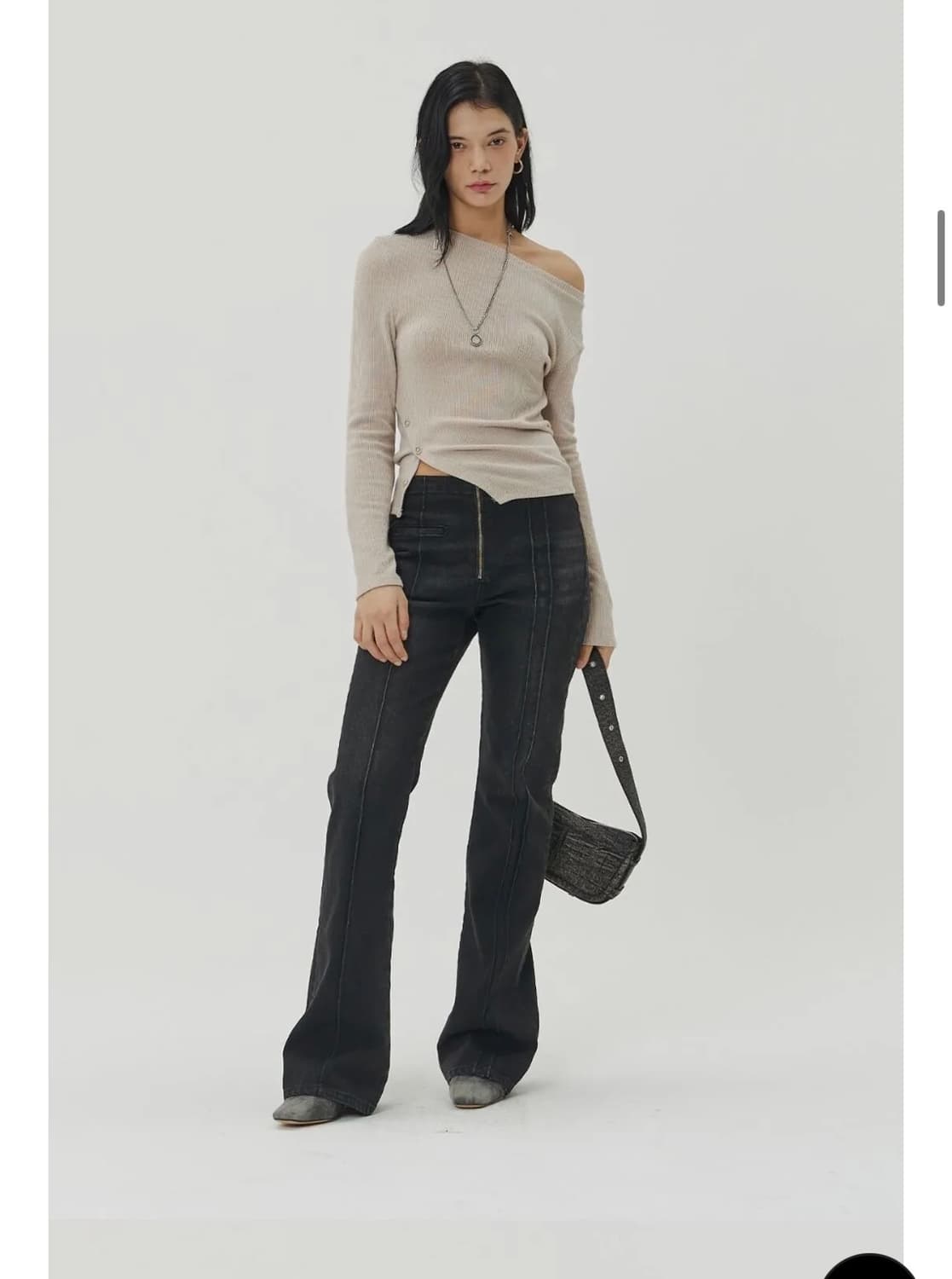 메종미네드 플레어 핏 핀턱 데님 블랙 상품이미지3