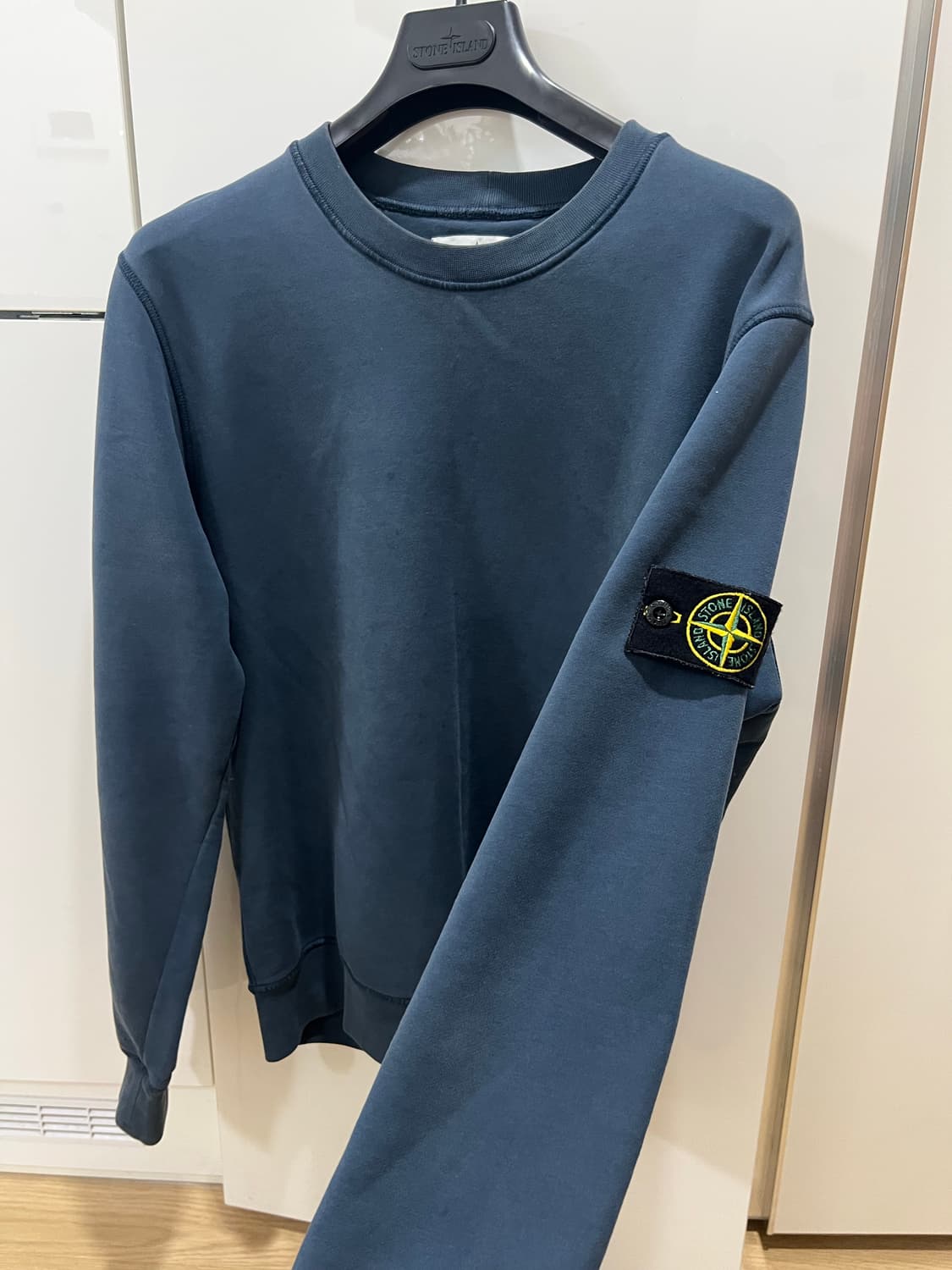 스톤아일랜드 네이비블루 맨투맨 M 상품이미지1