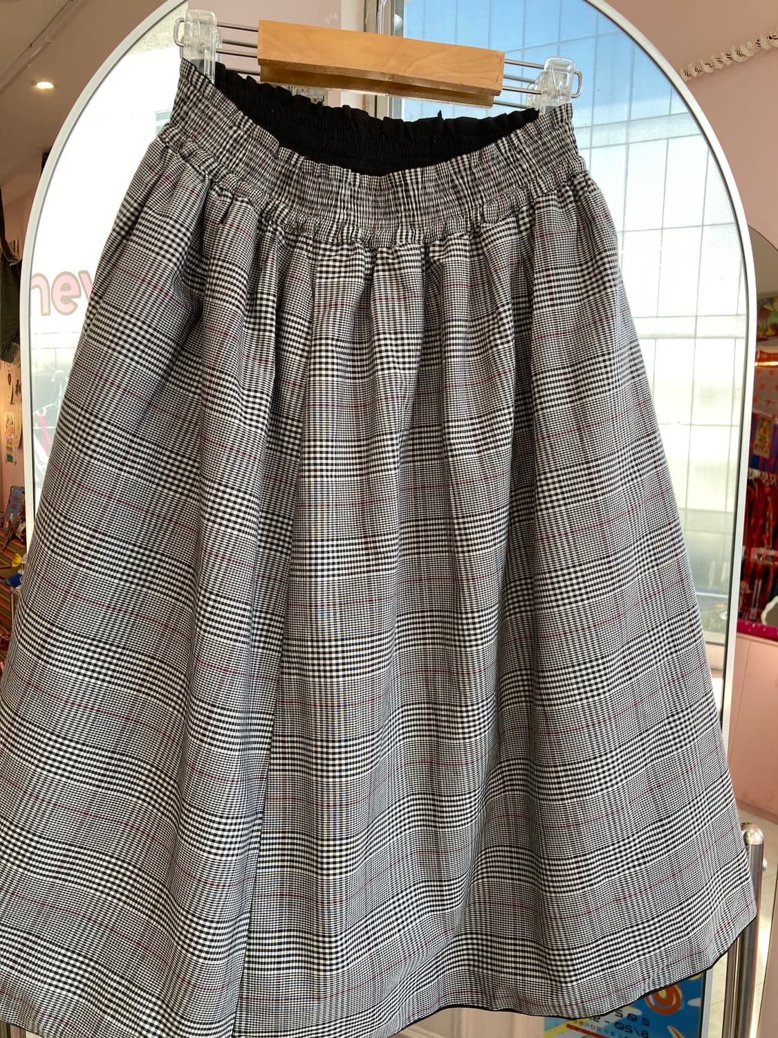 빈티지 체크 / 블랙 리버시블 미디 스커트 상품이미지2