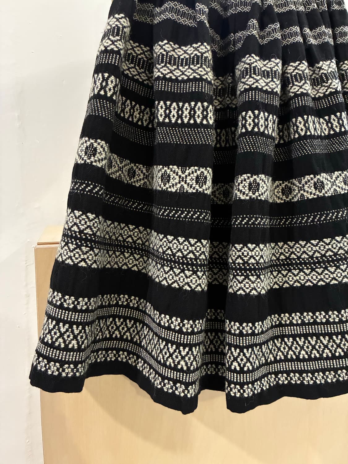 꼼데가르송 울 스커트 상품이미지2