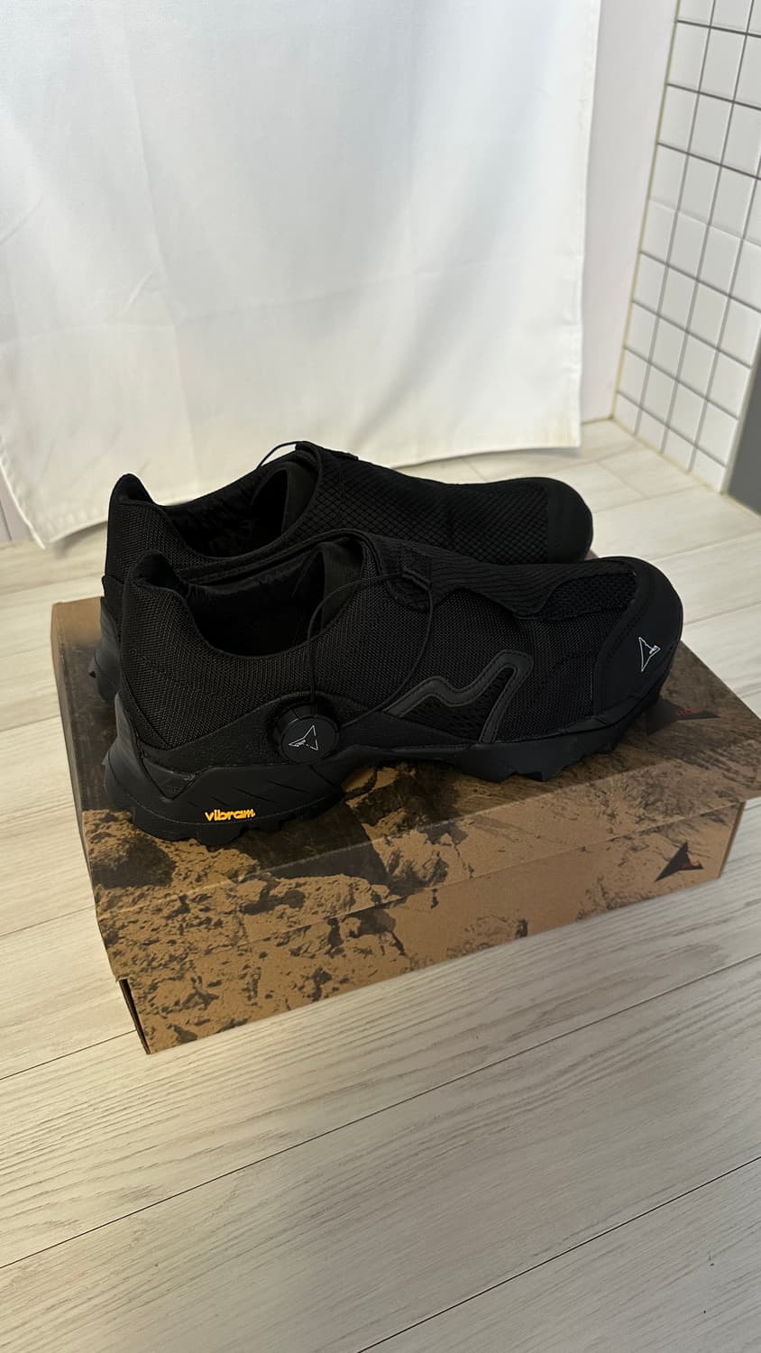 로아하이킹 미나르 44사이즈 새상품 판매합니다. 상품이미지2