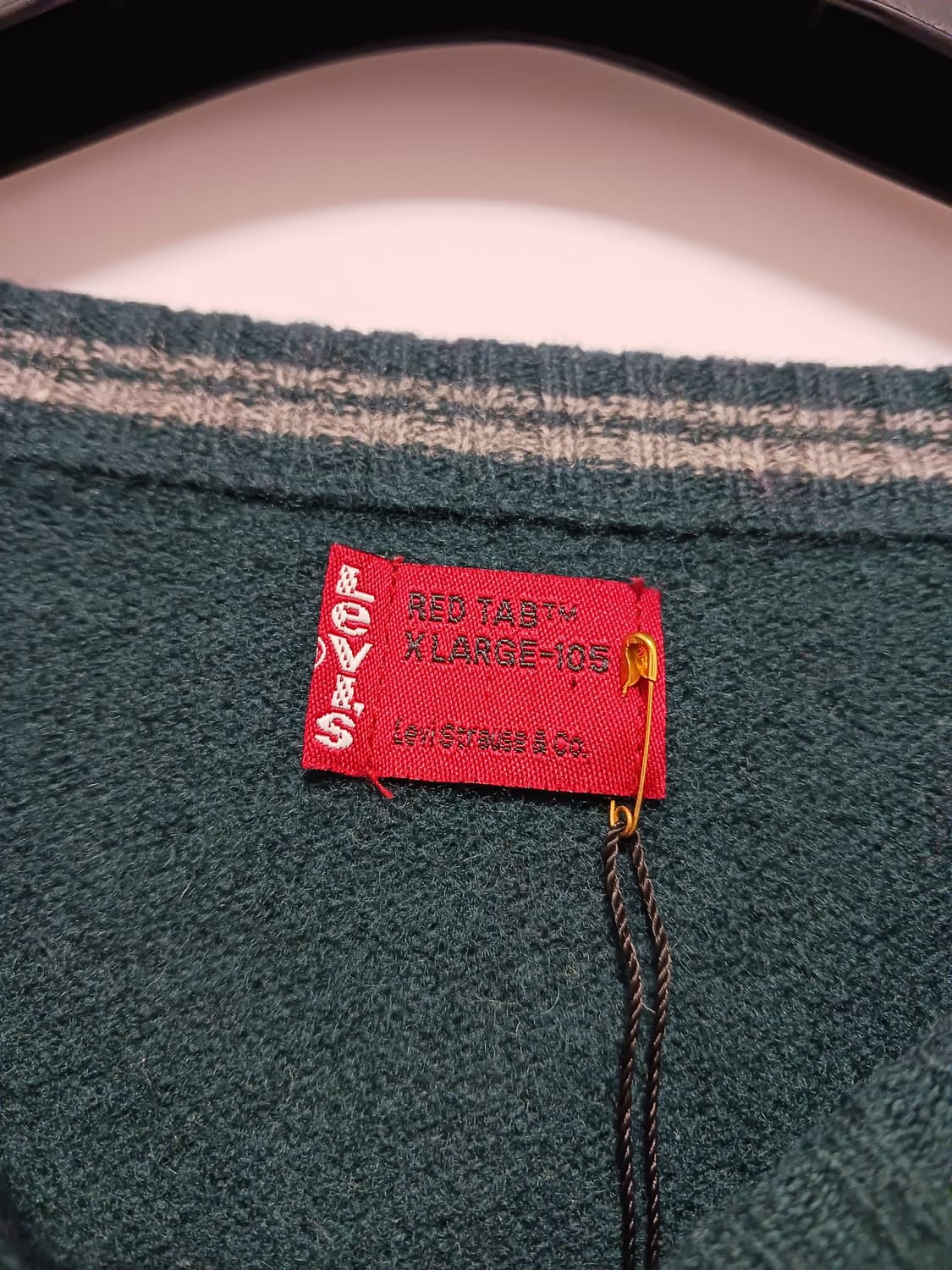 리바이스 풀오버 니트 상품이미지3