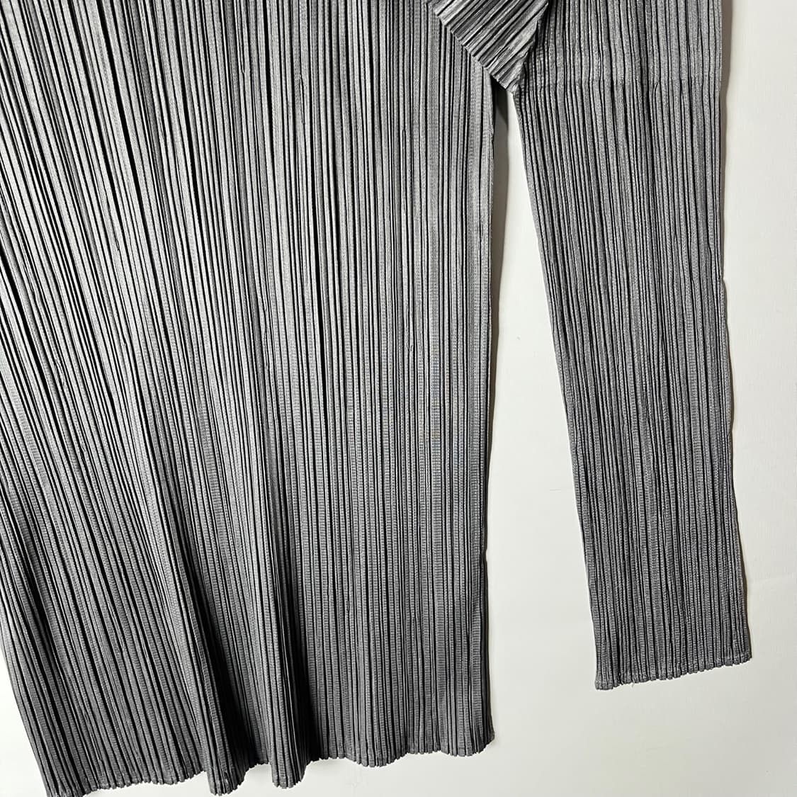 [Pleats Please] 플리츠플리즈 하이넥 롱슬리브 상품이미지3